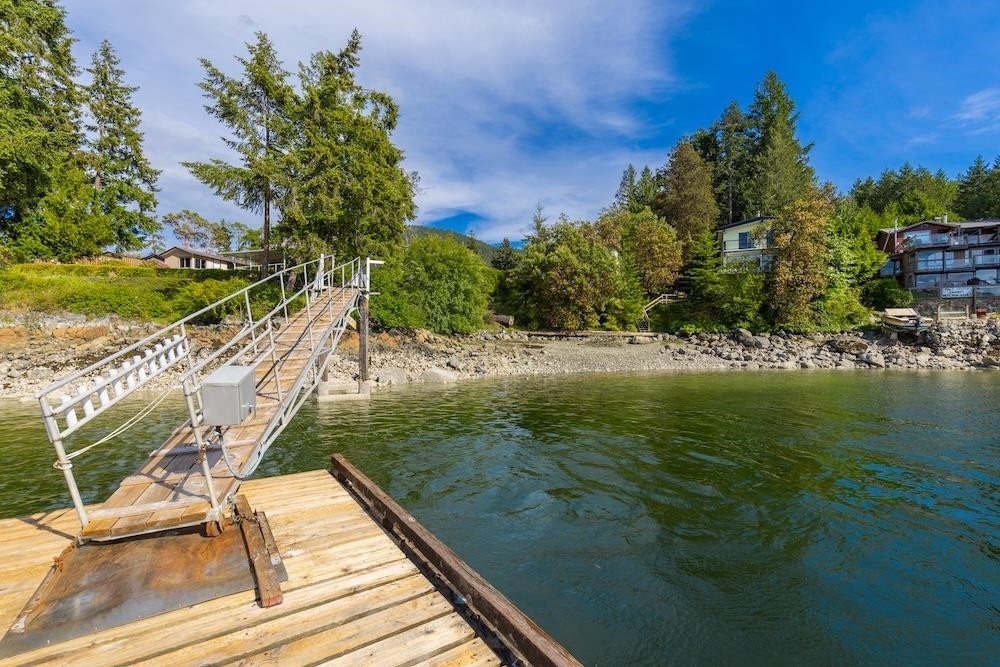 4979 Gonzales Road, Madeira Park, BC
