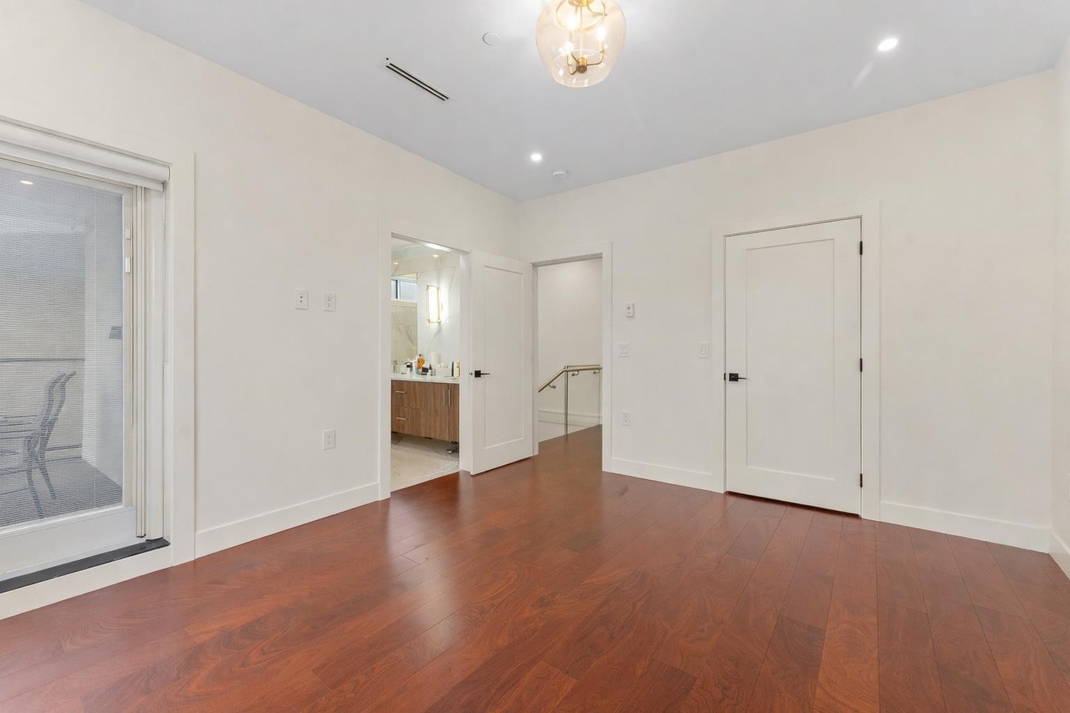 2719 46Th Avenue E, Vancouver, BC