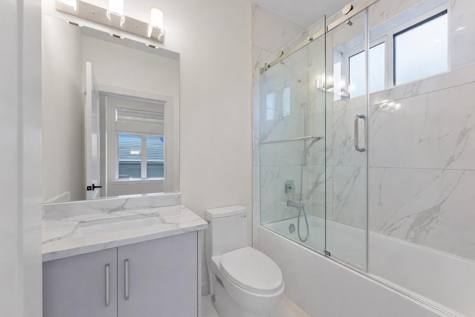 2719 46Th Avenue E, Vancouver, BC