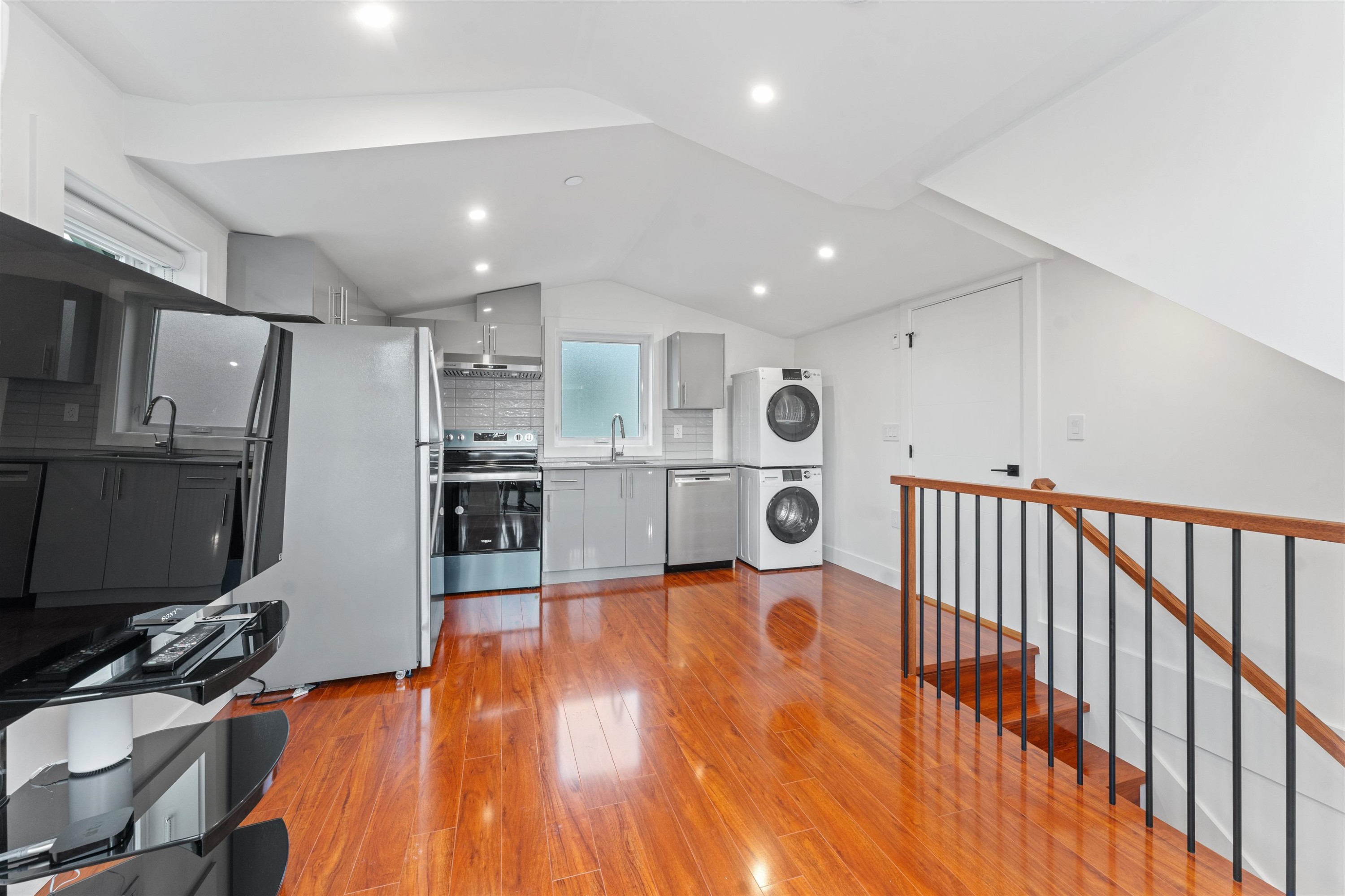 2719 46Th Avenue E, Vancouver, BC