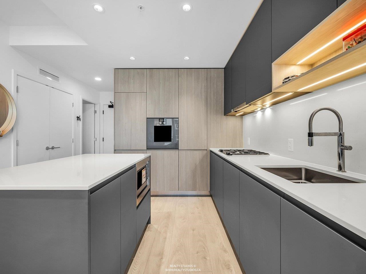 822-6300 Minoru Boulevard, Richmond, BC