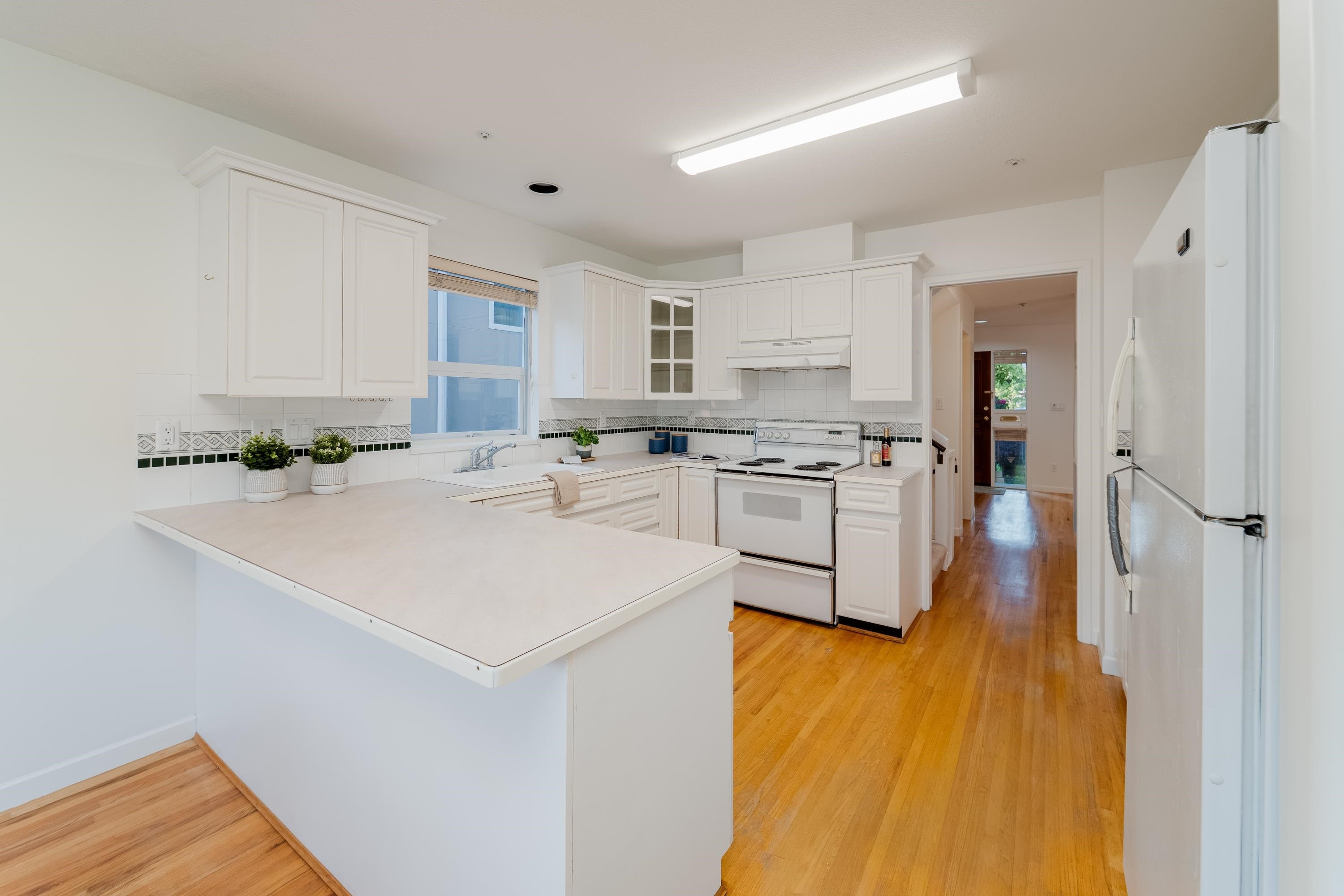 4682 14Th Avenue W, Vancouver, BC