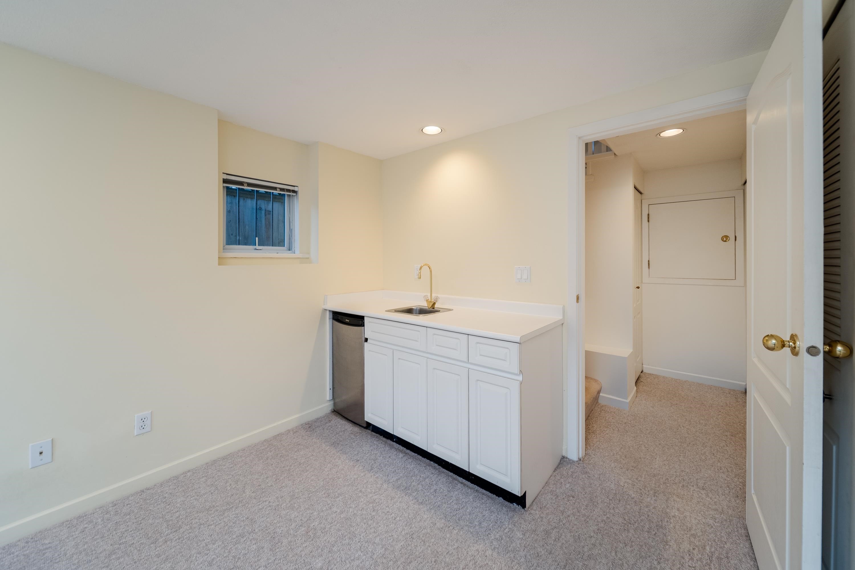 4682 14Th Avenue W, Vancouver, BC
