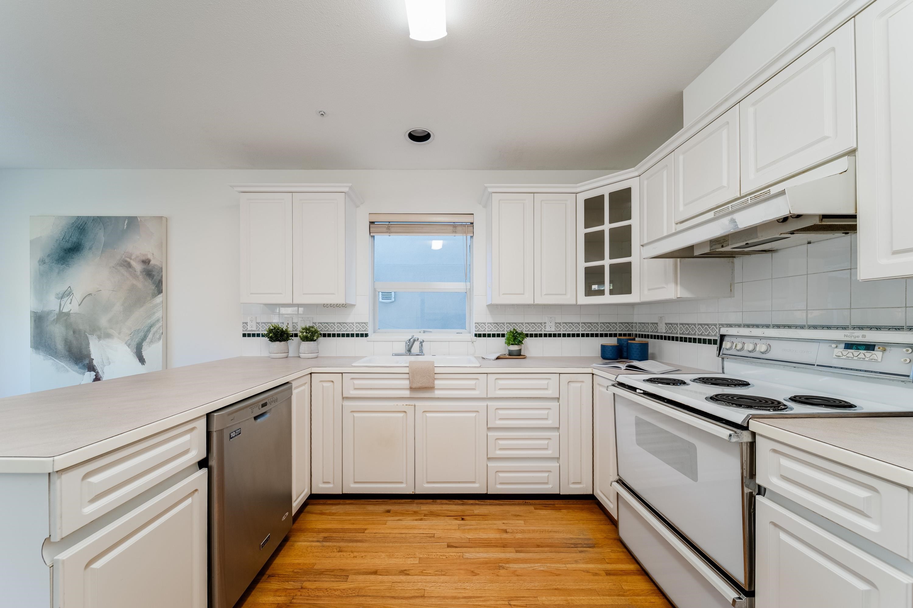 4682 14Th Avenue W, Vancouver, BC