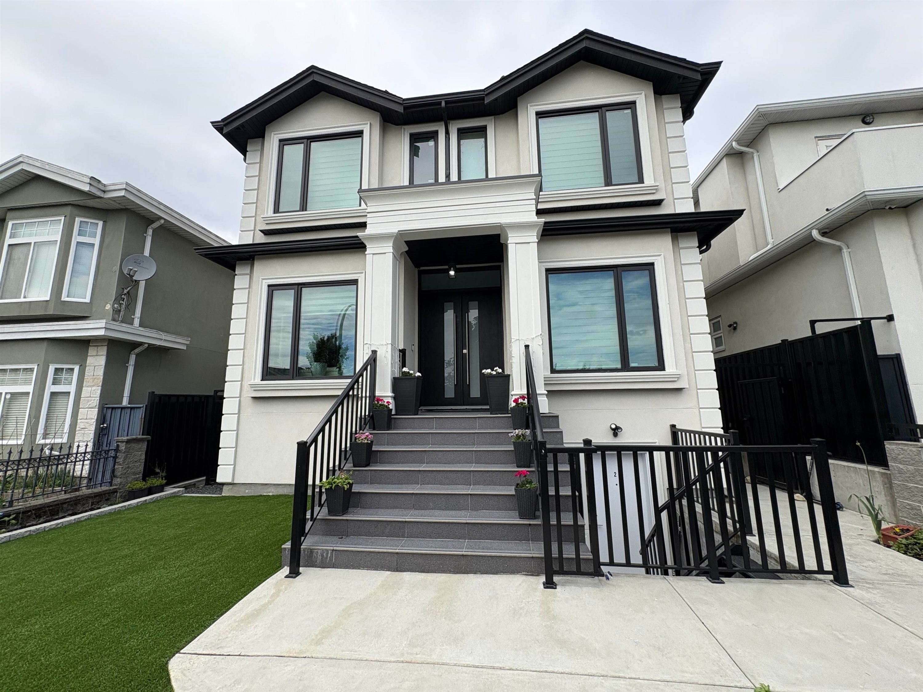 759 57Th Avenue E, Vancouver, BC