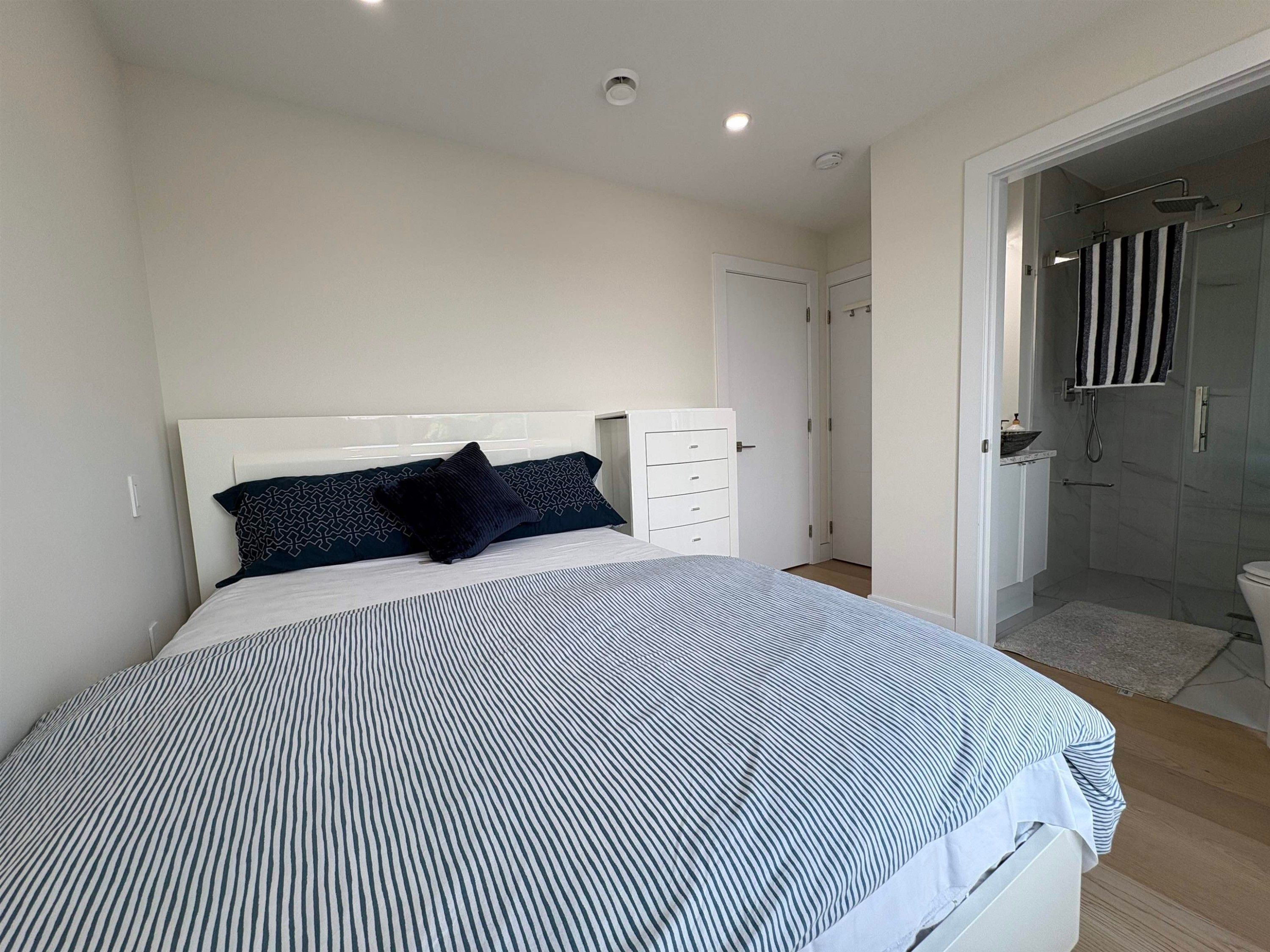759 57Th Avenue E, Vancouver, BC