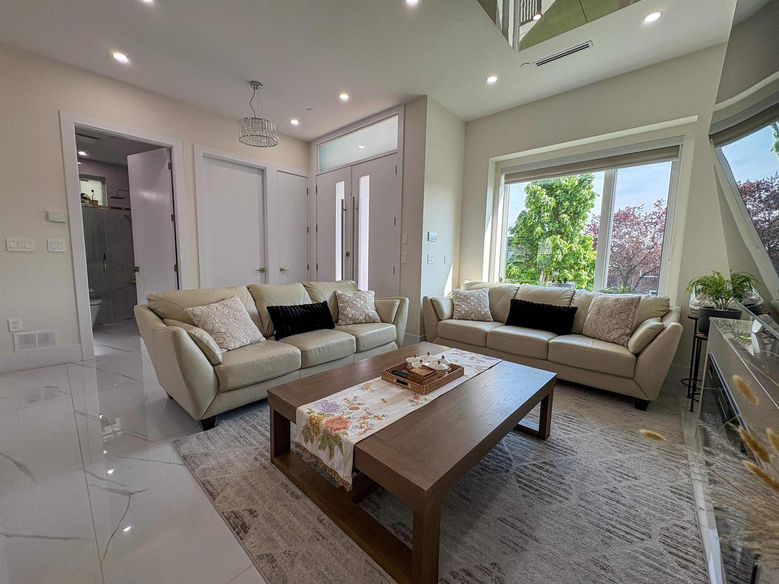 759 57Th Avenue E, Vancouver, BC