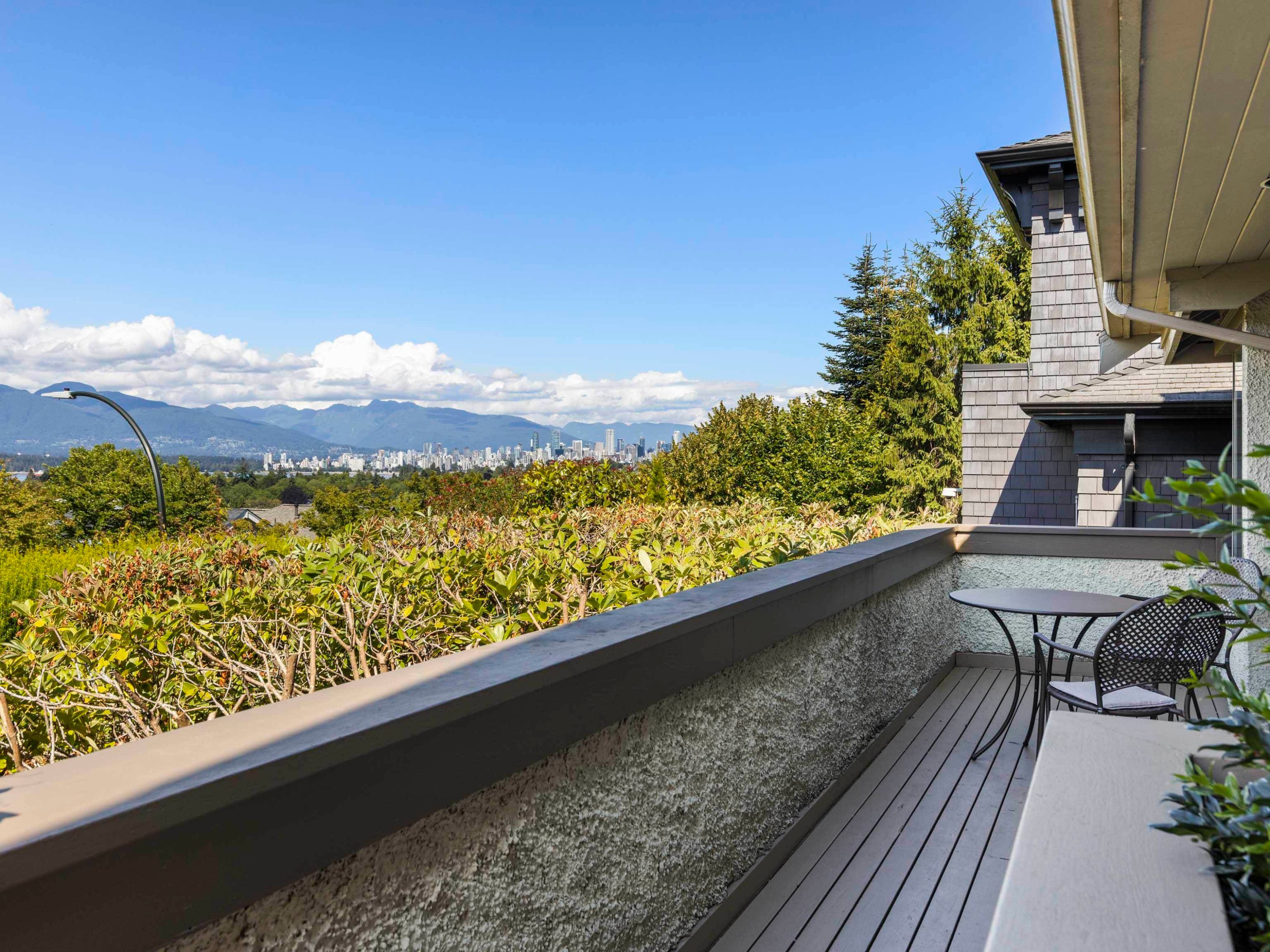 3820 12Th Avenue W, Vancouver, BC