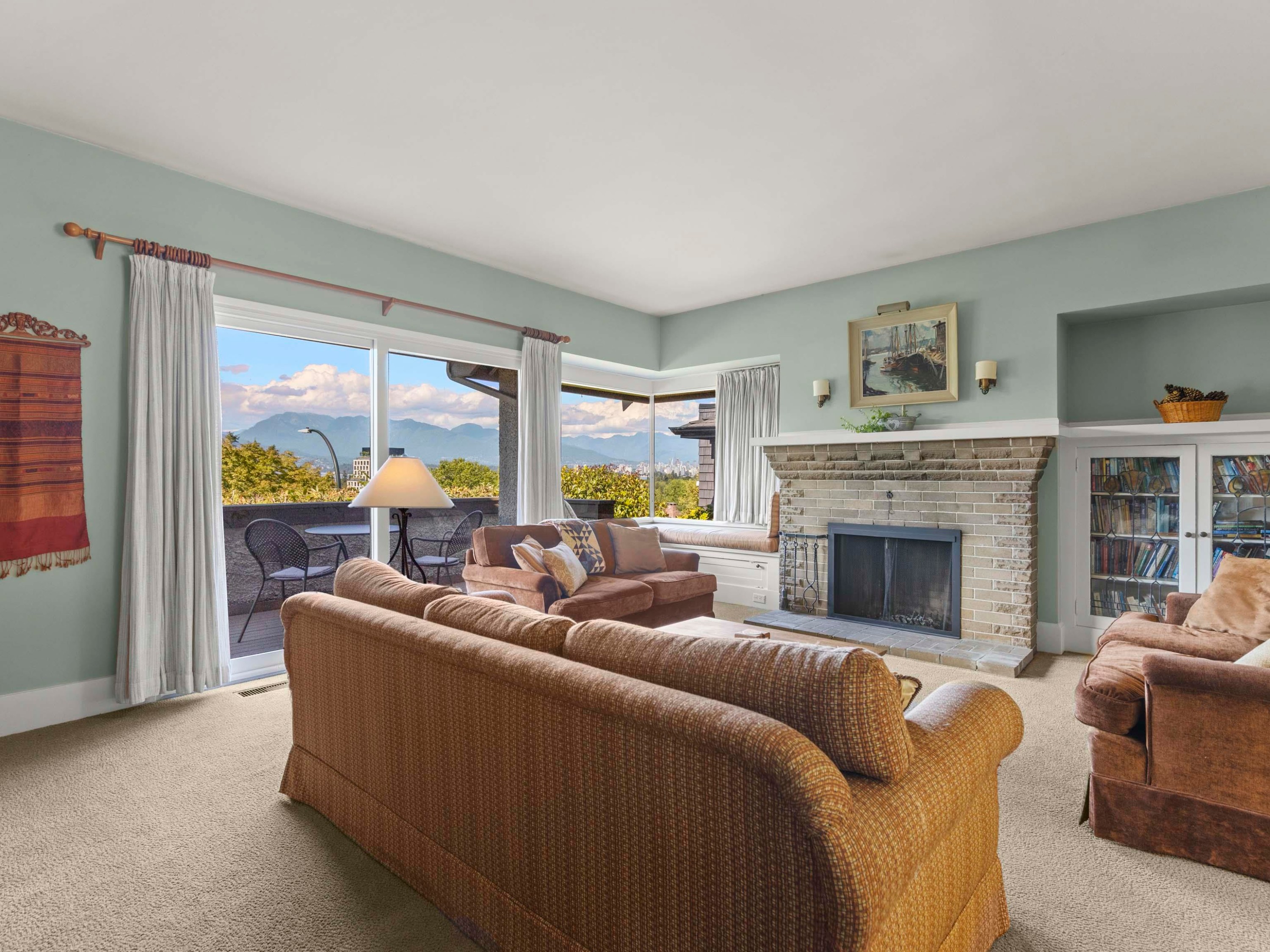 3820 12Th Avenue W, Vancouver, BC
