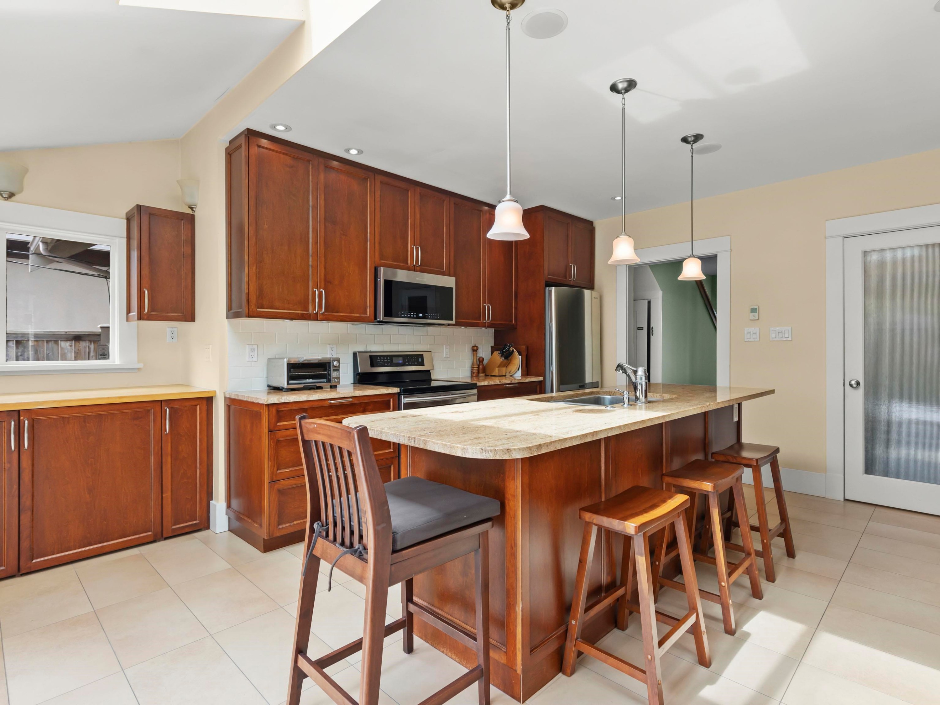 3820 12Th Avenue W, Vancouver, BC