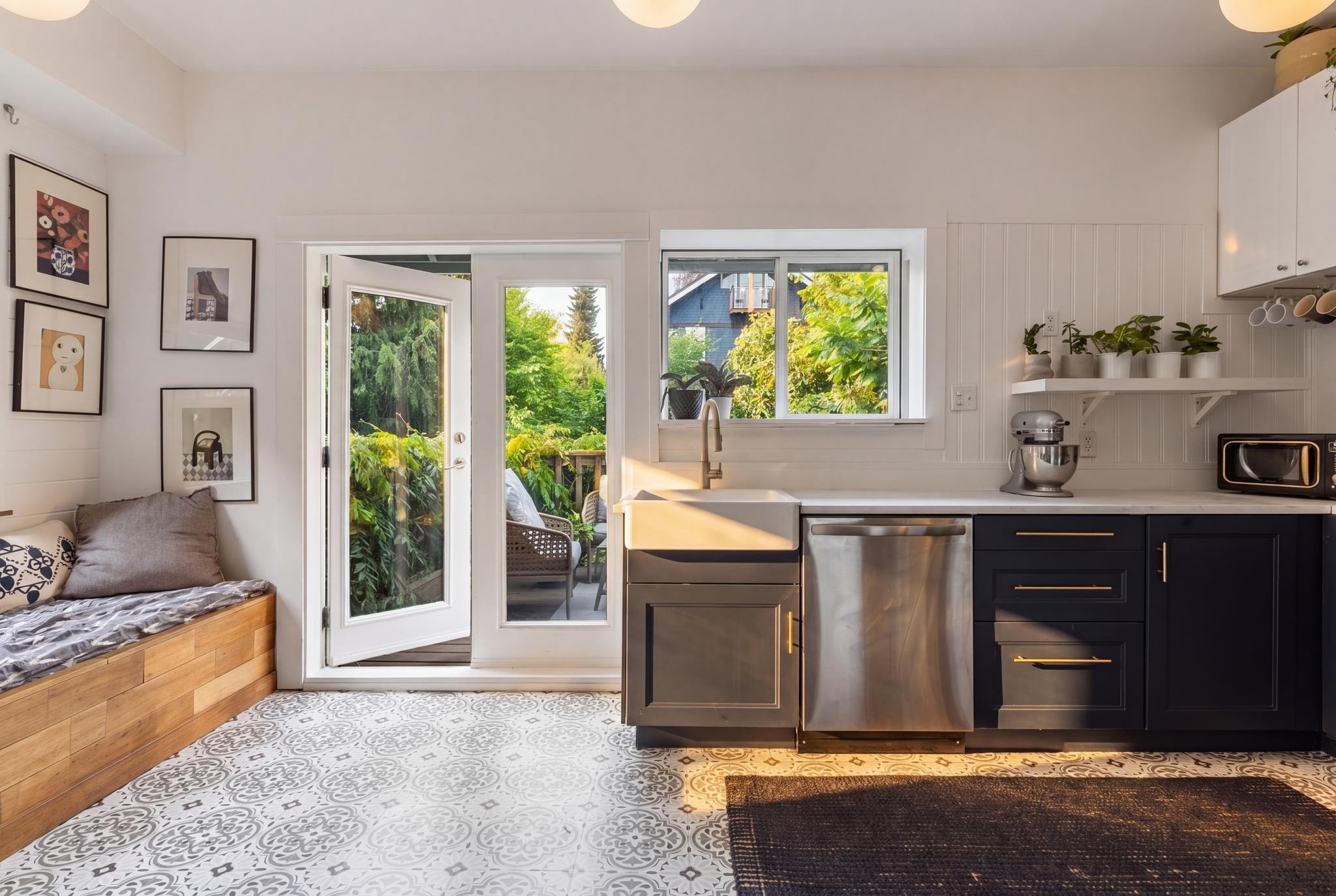 224 13Th Avenue W, Vancouver, BC