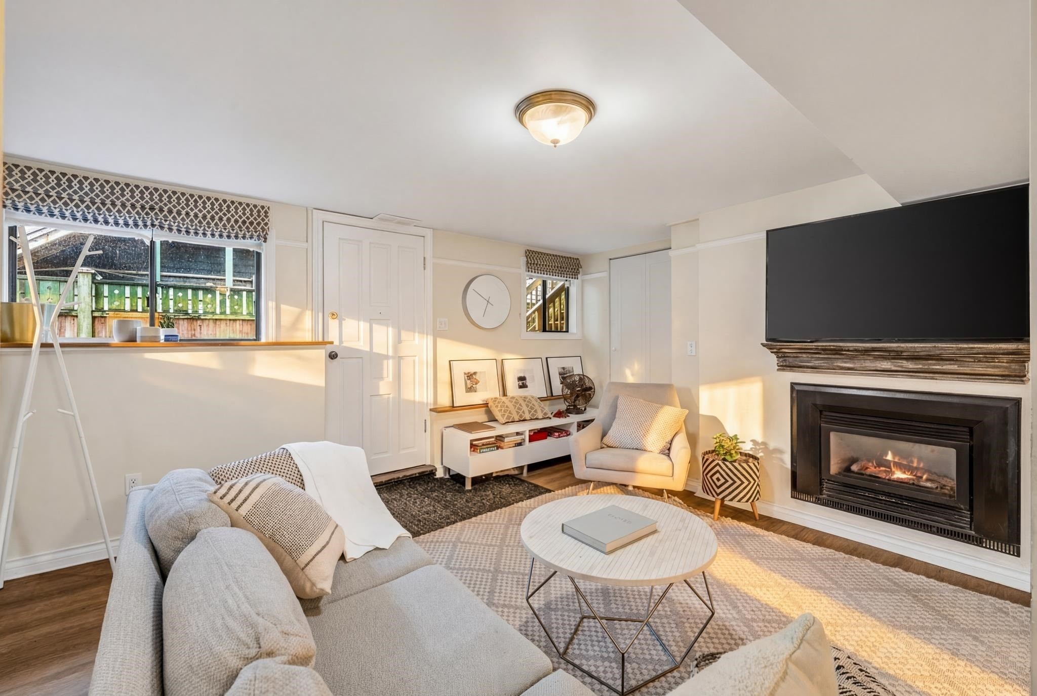 224 13Th Avenue W, Vancouver, BC