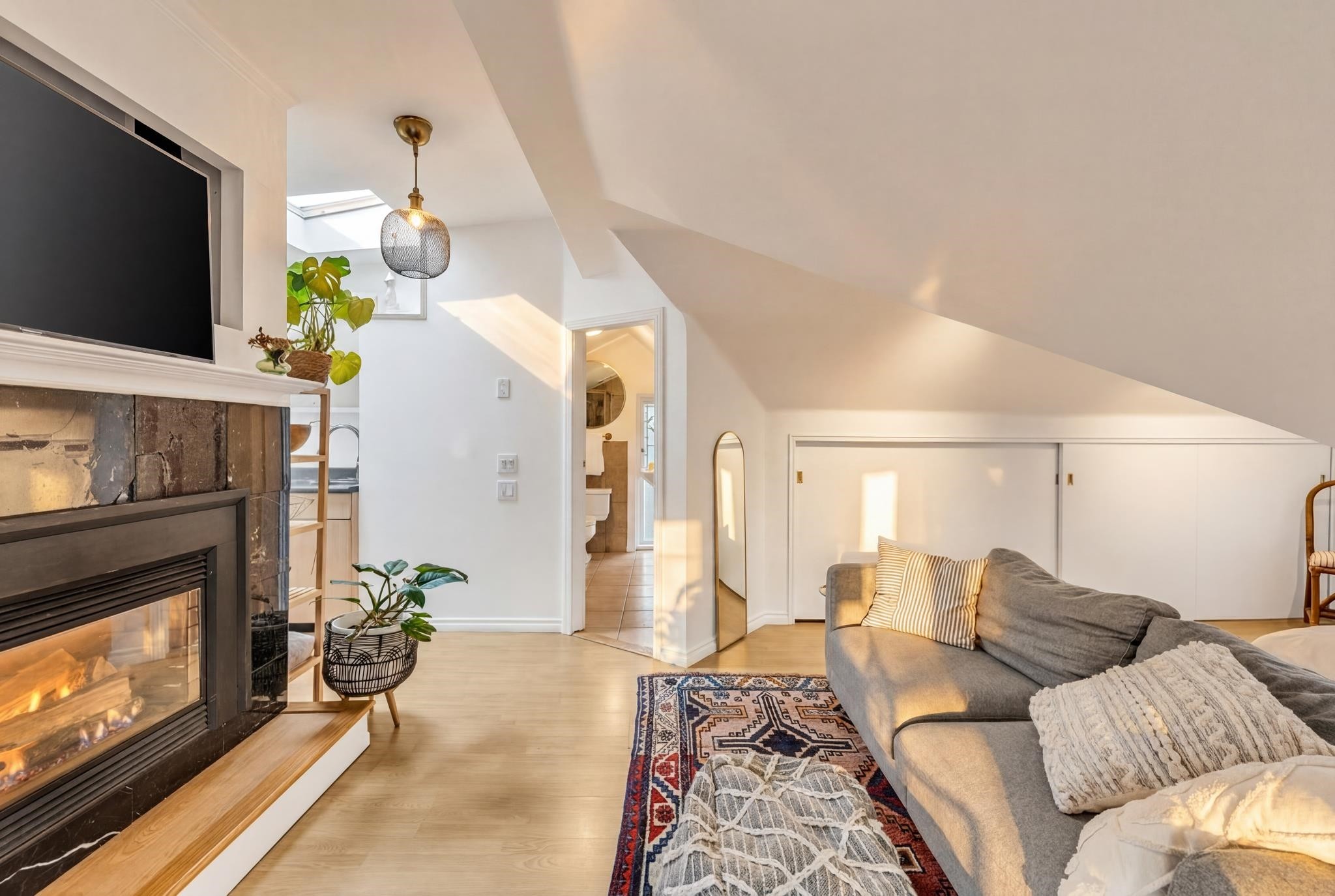 224 13Th Avenue W, Vancouver, BC