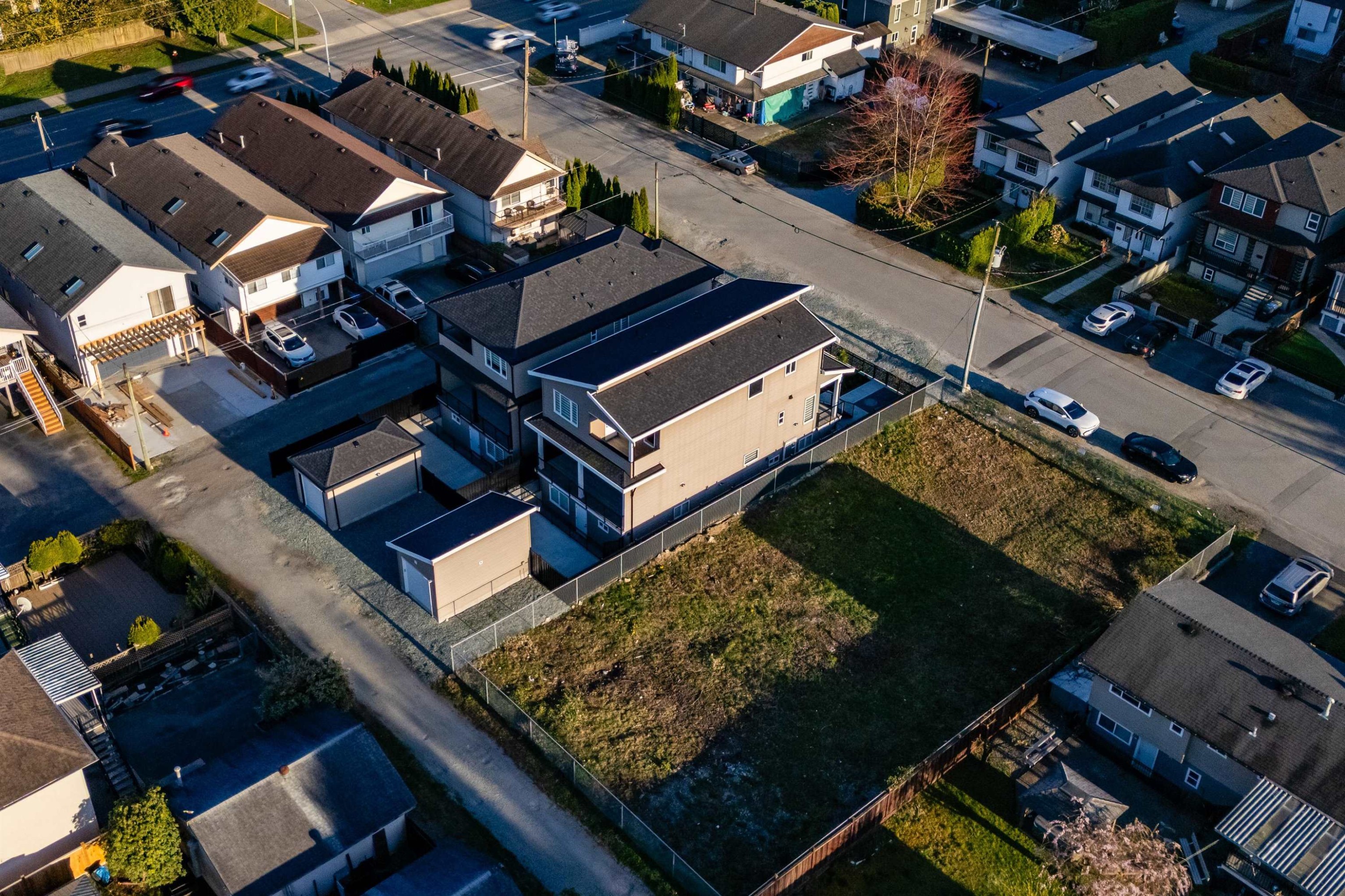 1533 Manning Avenue, Port Coquitlam, BC