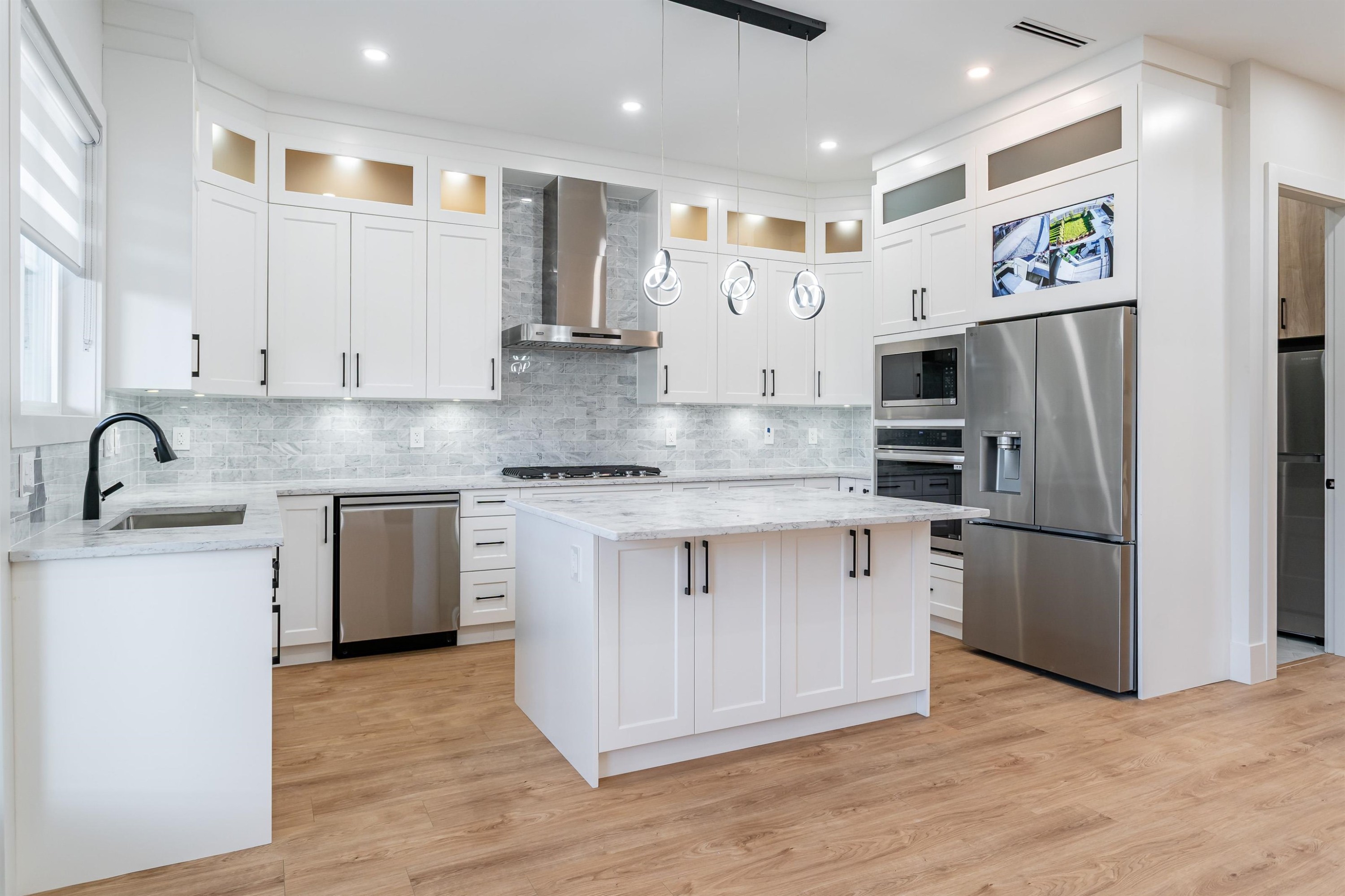 1533 Manning Avenue, Port Coquitlam, BC