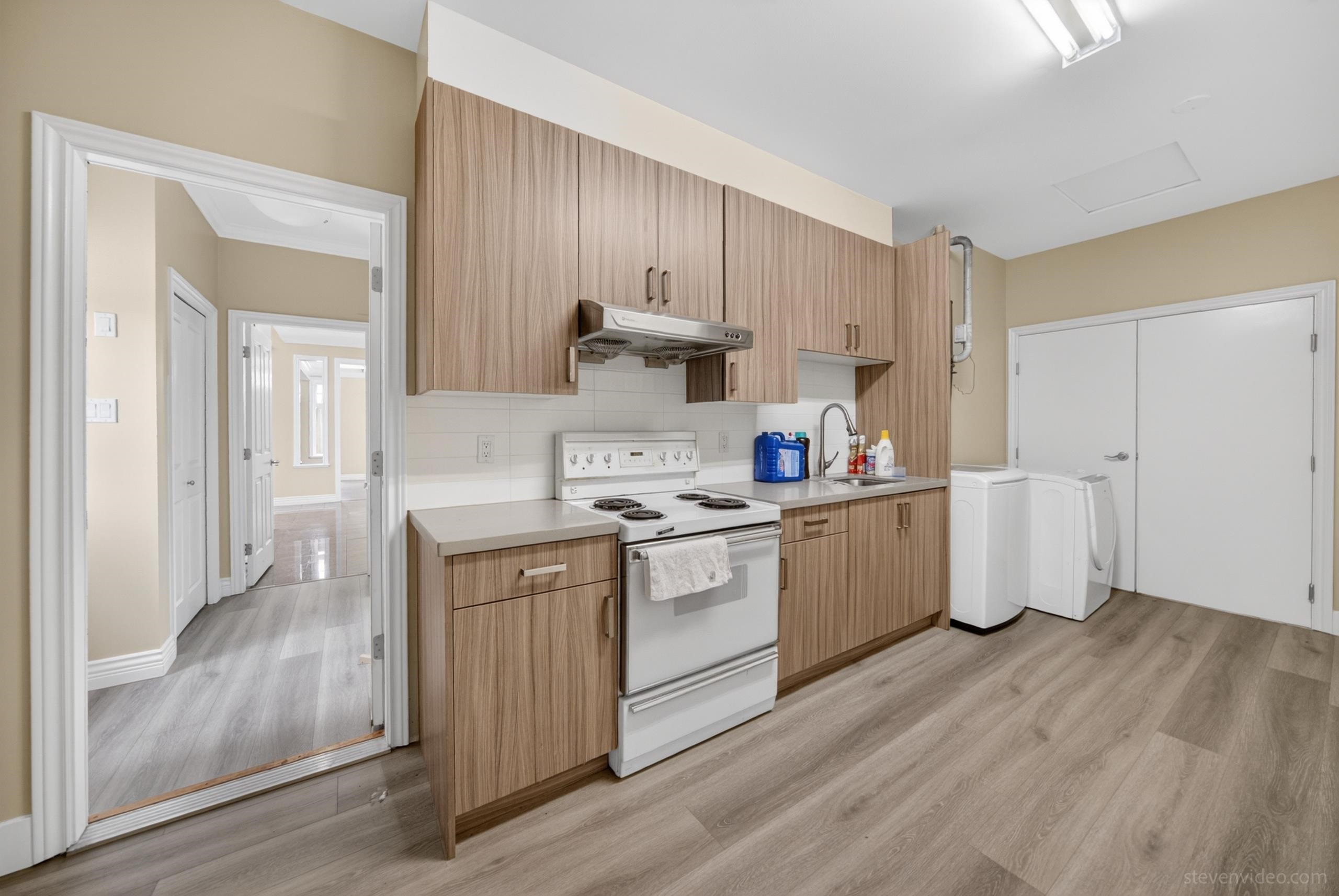 7611 Mccallan Road, Richmond, BC