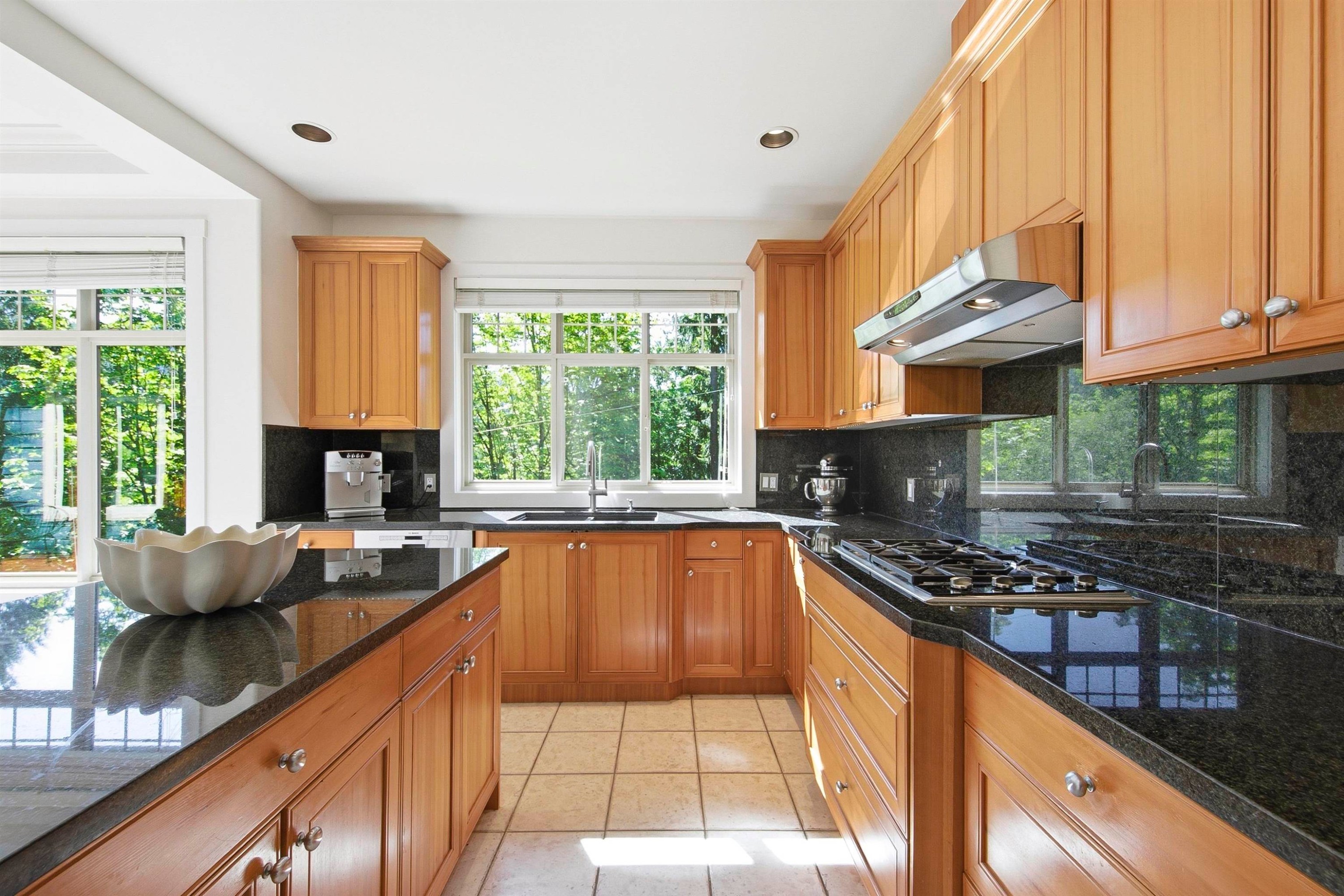 5780 Cranley Drive, West Vancouver, BC