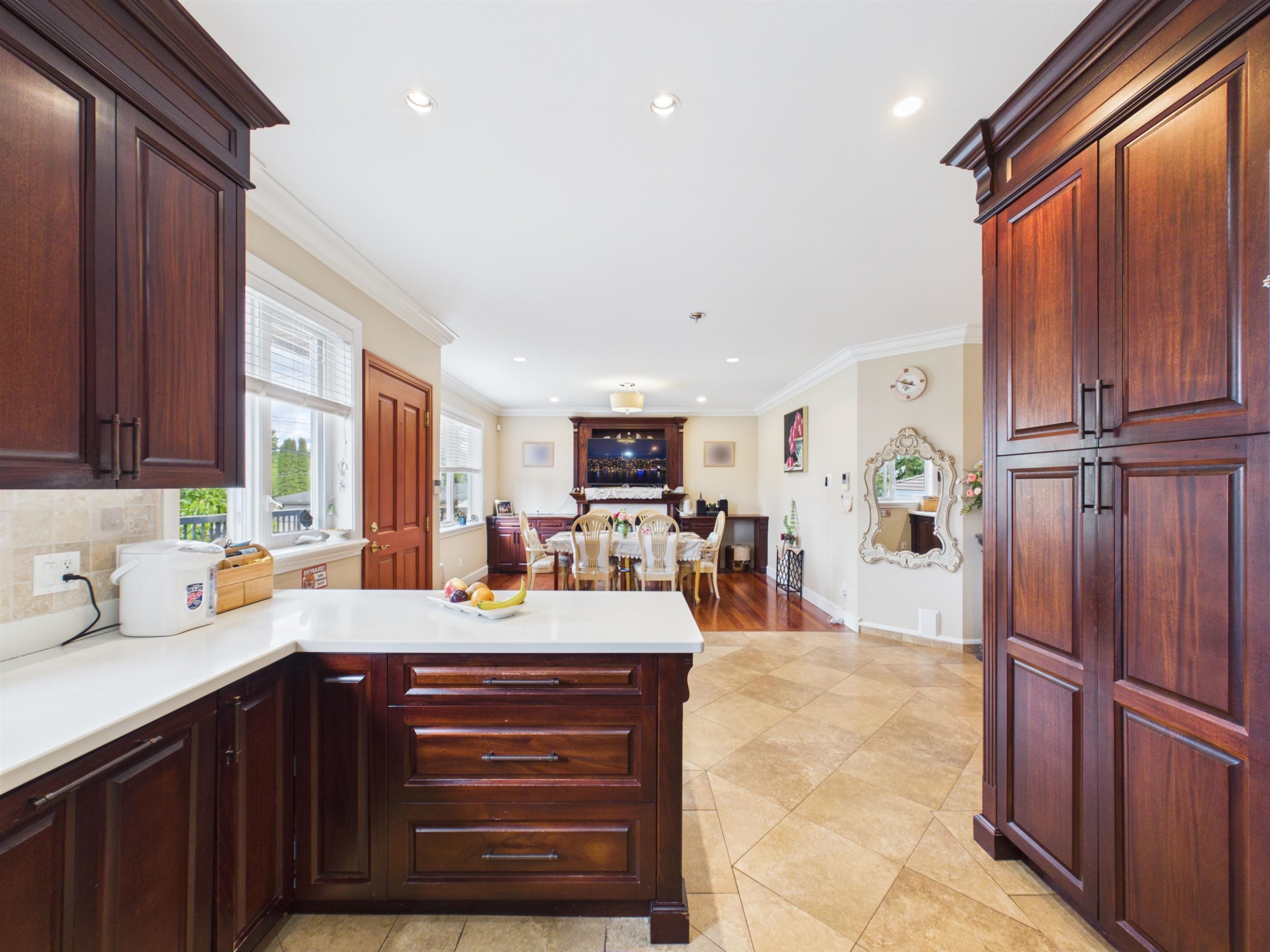 6807 Burns Street, Burnaby, BC