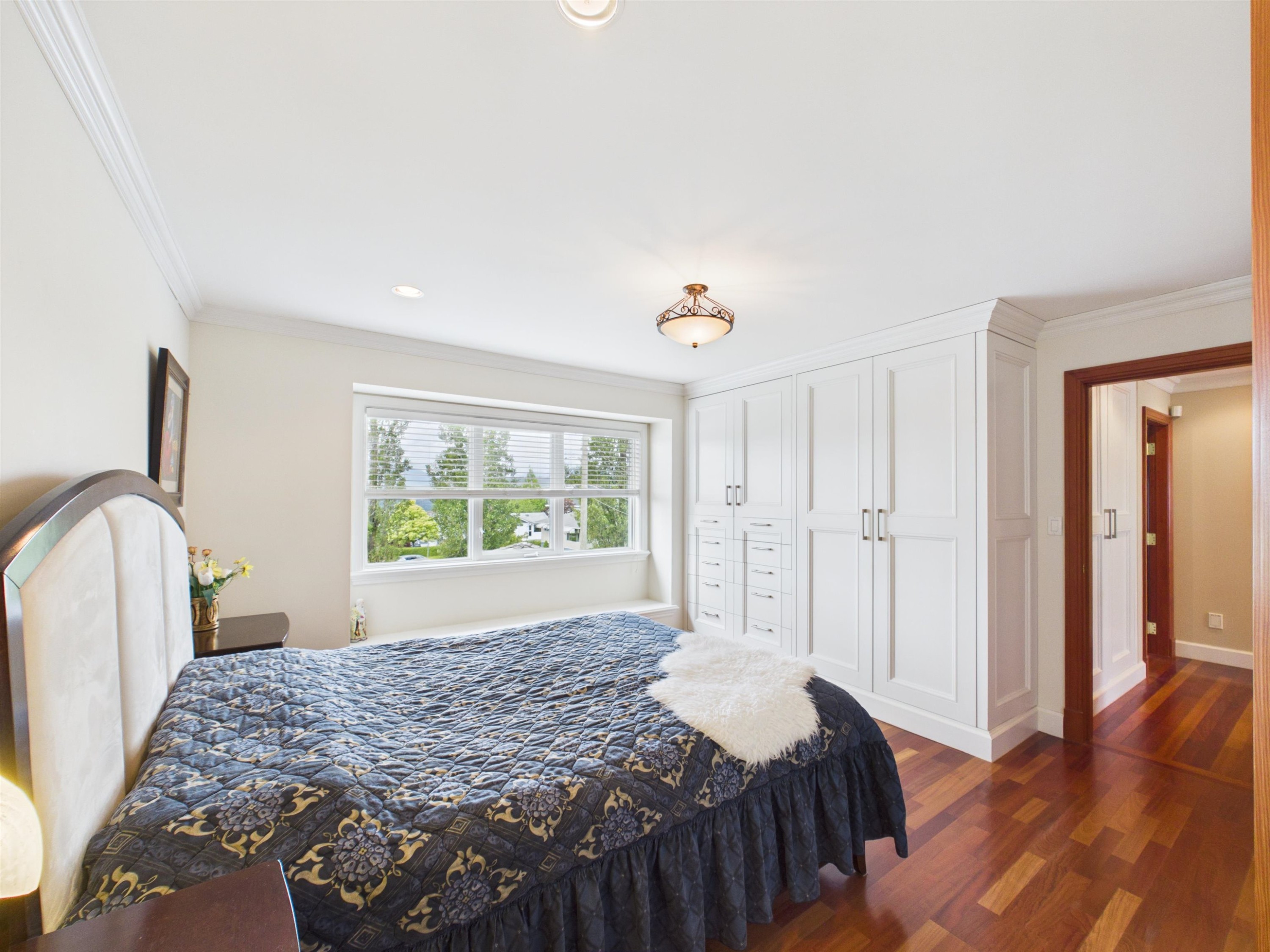 6807 Burns Street, Burnaby, BC