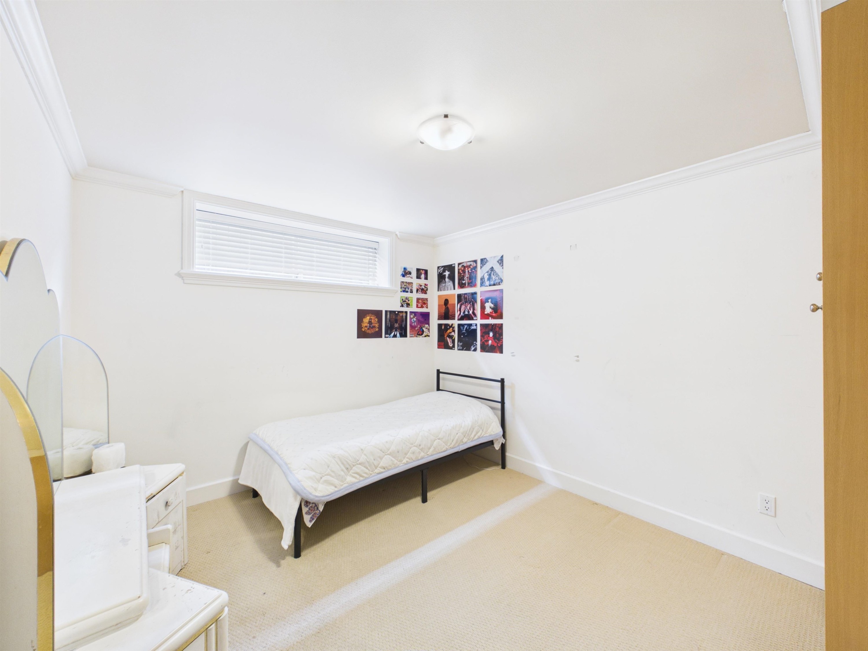 6807 Burns Street, Burnaby, BC