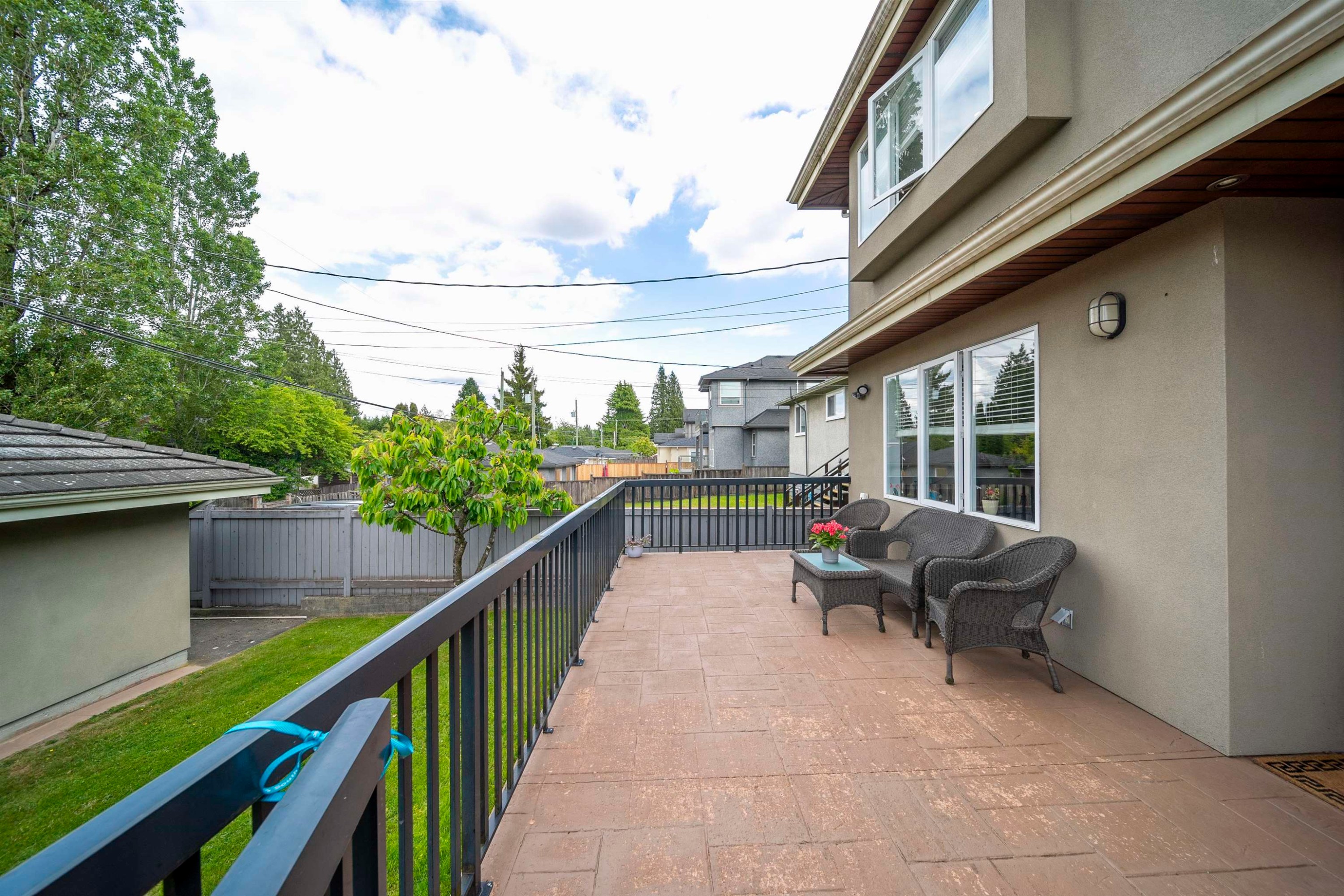 6807 Burns Street, Burnaby, BC