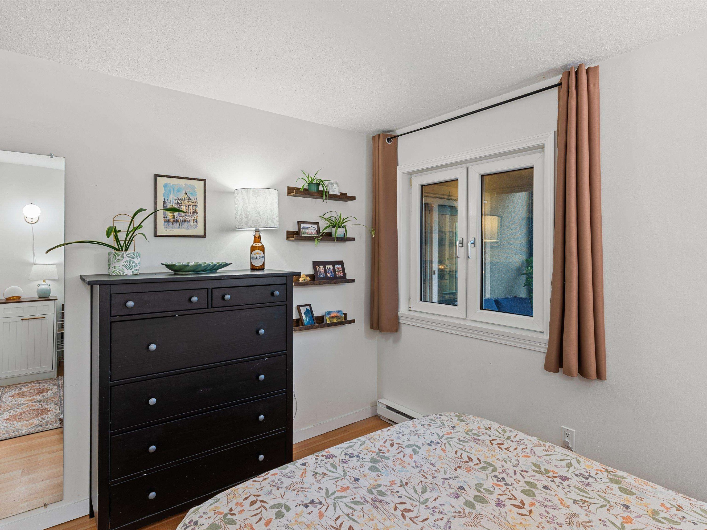 109-1450 7Th Avenue E, Vancouver, BC