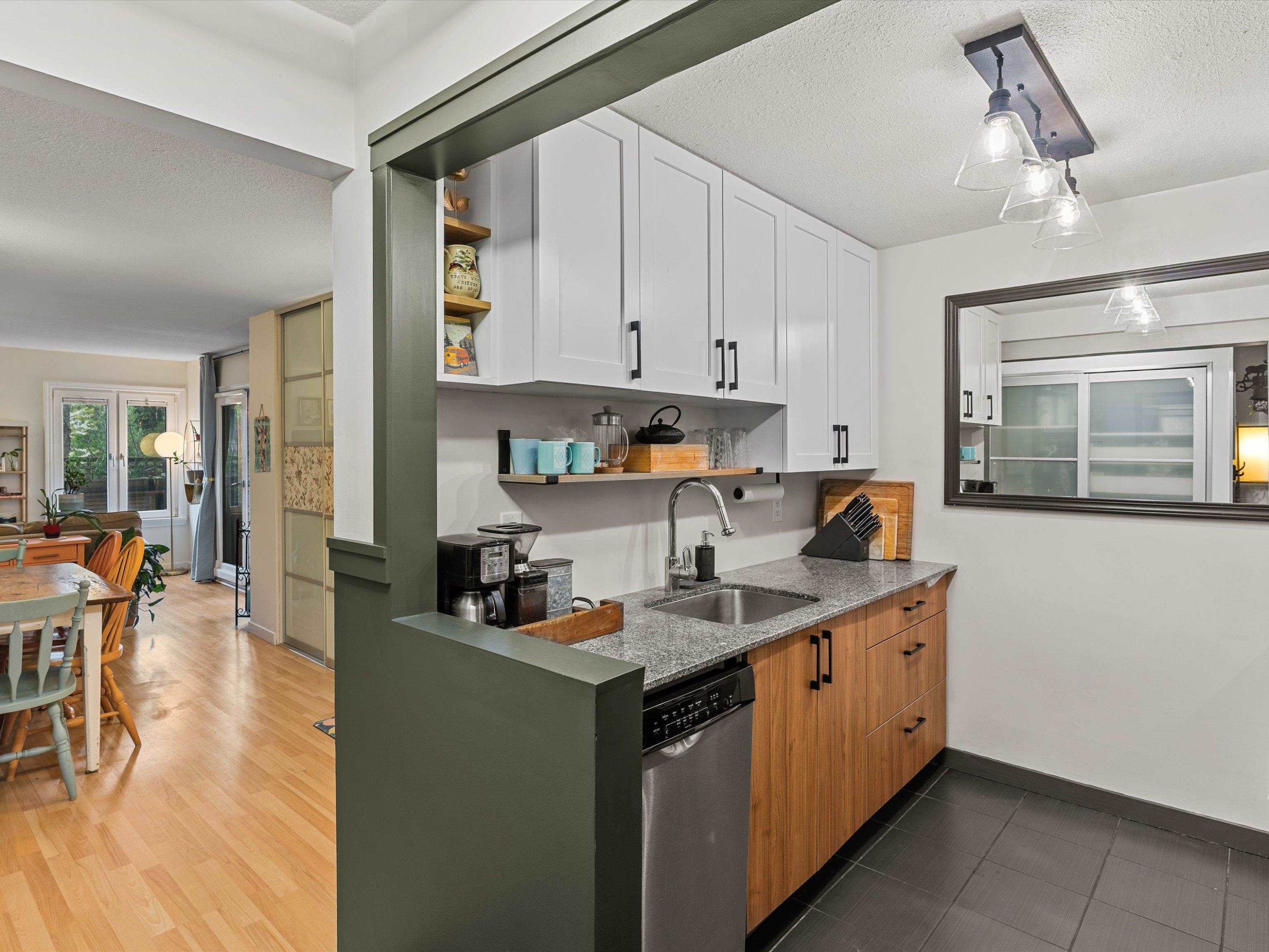 109-1450 7Th Avenue E, Vancouver, BC
