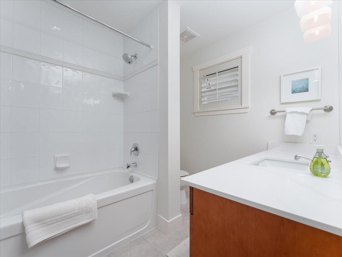 4448 8Th Avenue W, Vancouver, BC