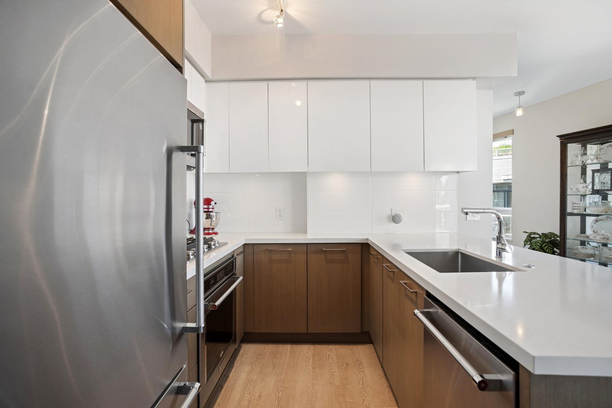 613-417 Great Northern Way, Vancouver, BC