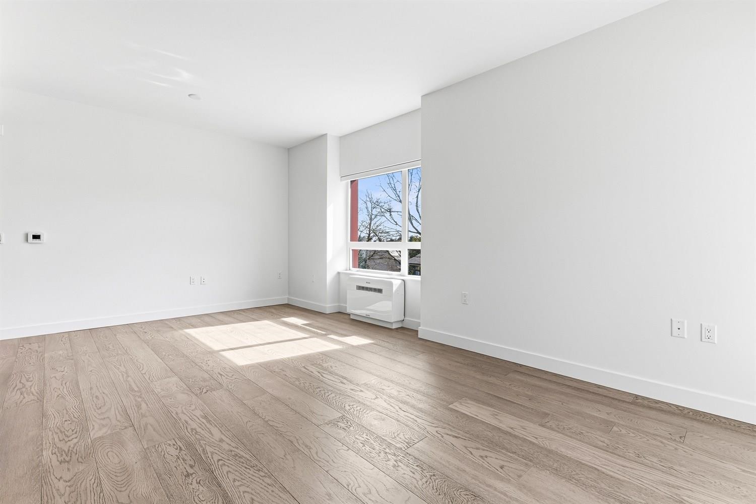 206-3590 39Th Avenue W, Vancouver, BC