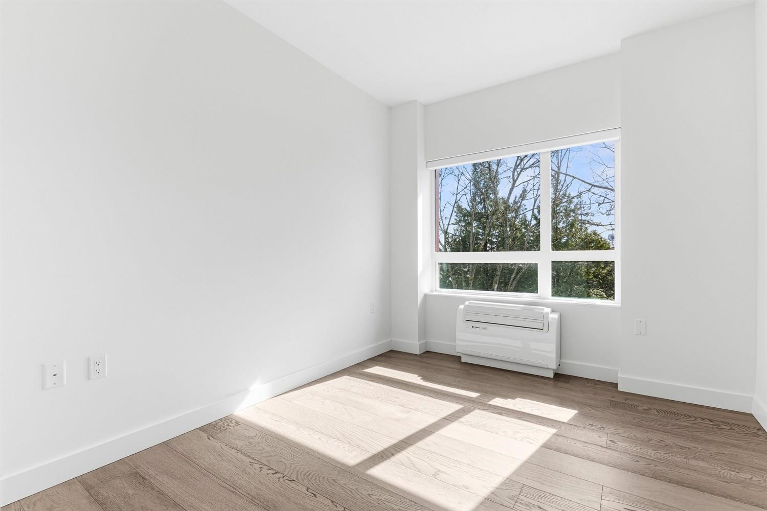 206-3590 39Th Avenue W, Vancouver, BC