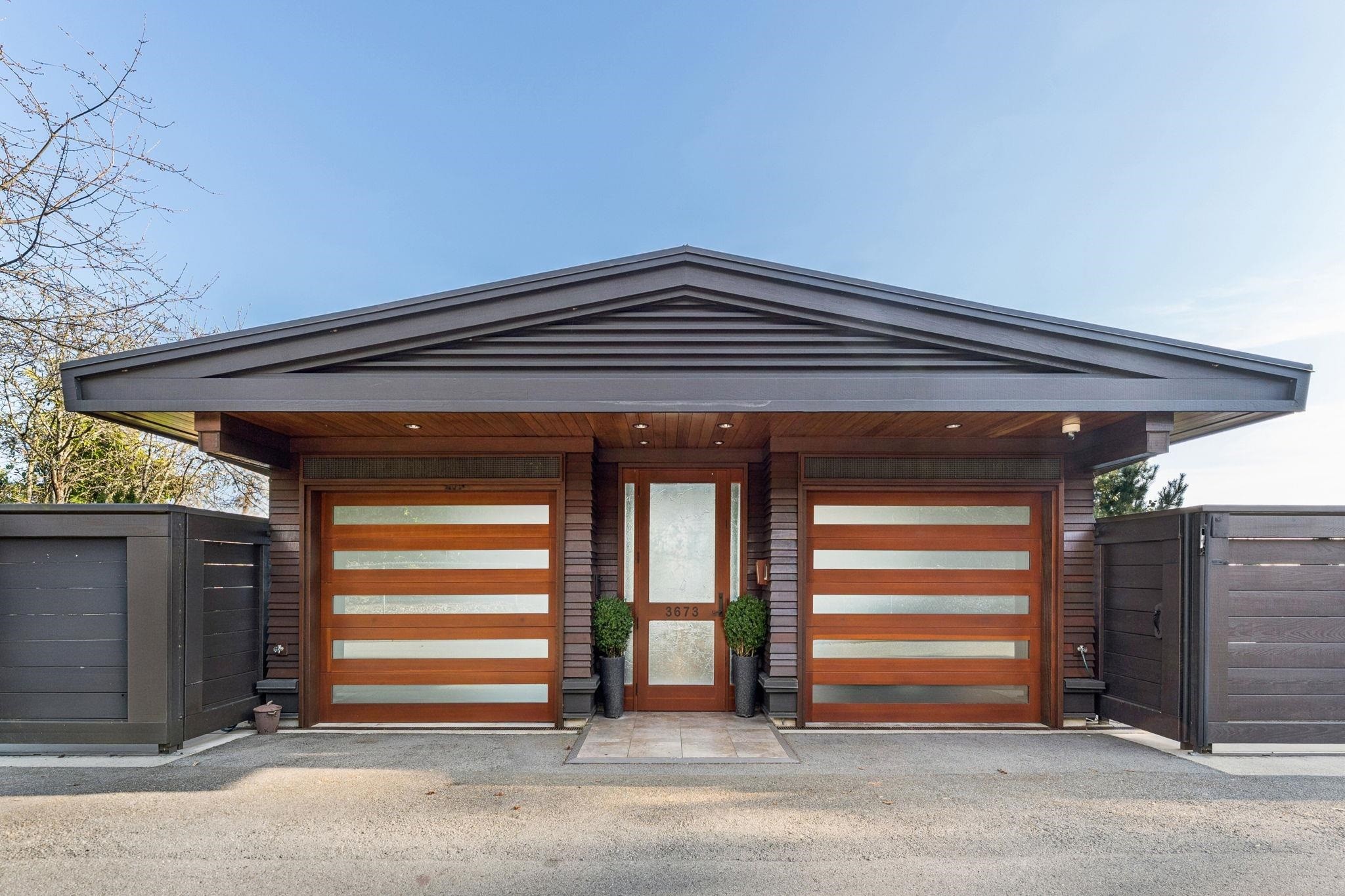 3673 Sunset Lane, West Vancouver, BC - Outdoor With Exterior