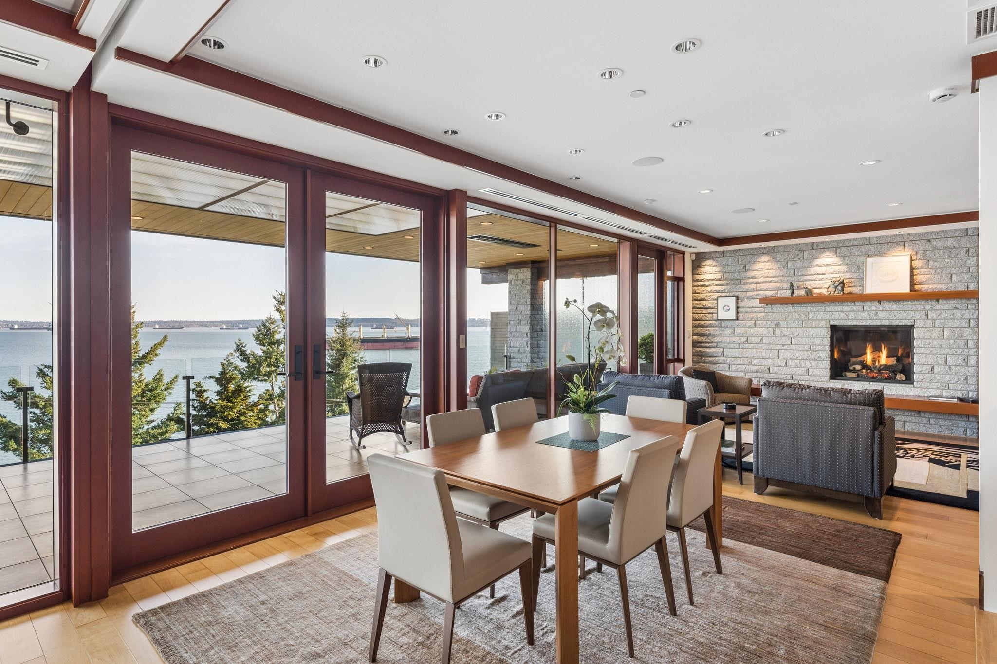 3673 Sunset Lane, West Vancouver, BC - Indoor Photo Showing Dining Room With Fireplace