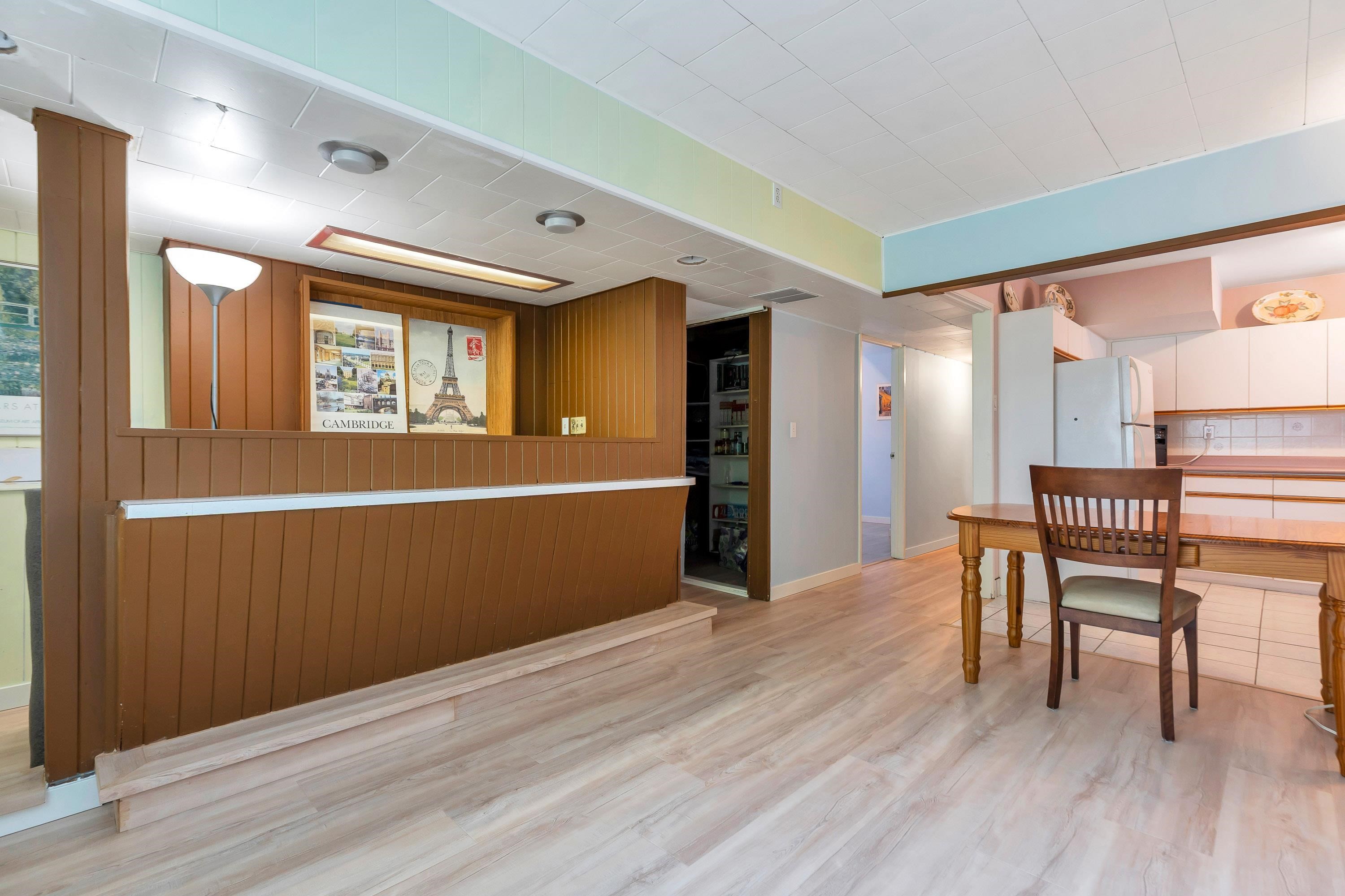 1555 Burrill Avenue, North Vancouver, BC