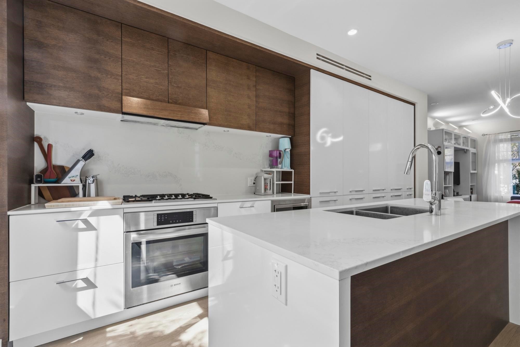 276 62Nd Avenue W, Vancouver, BC