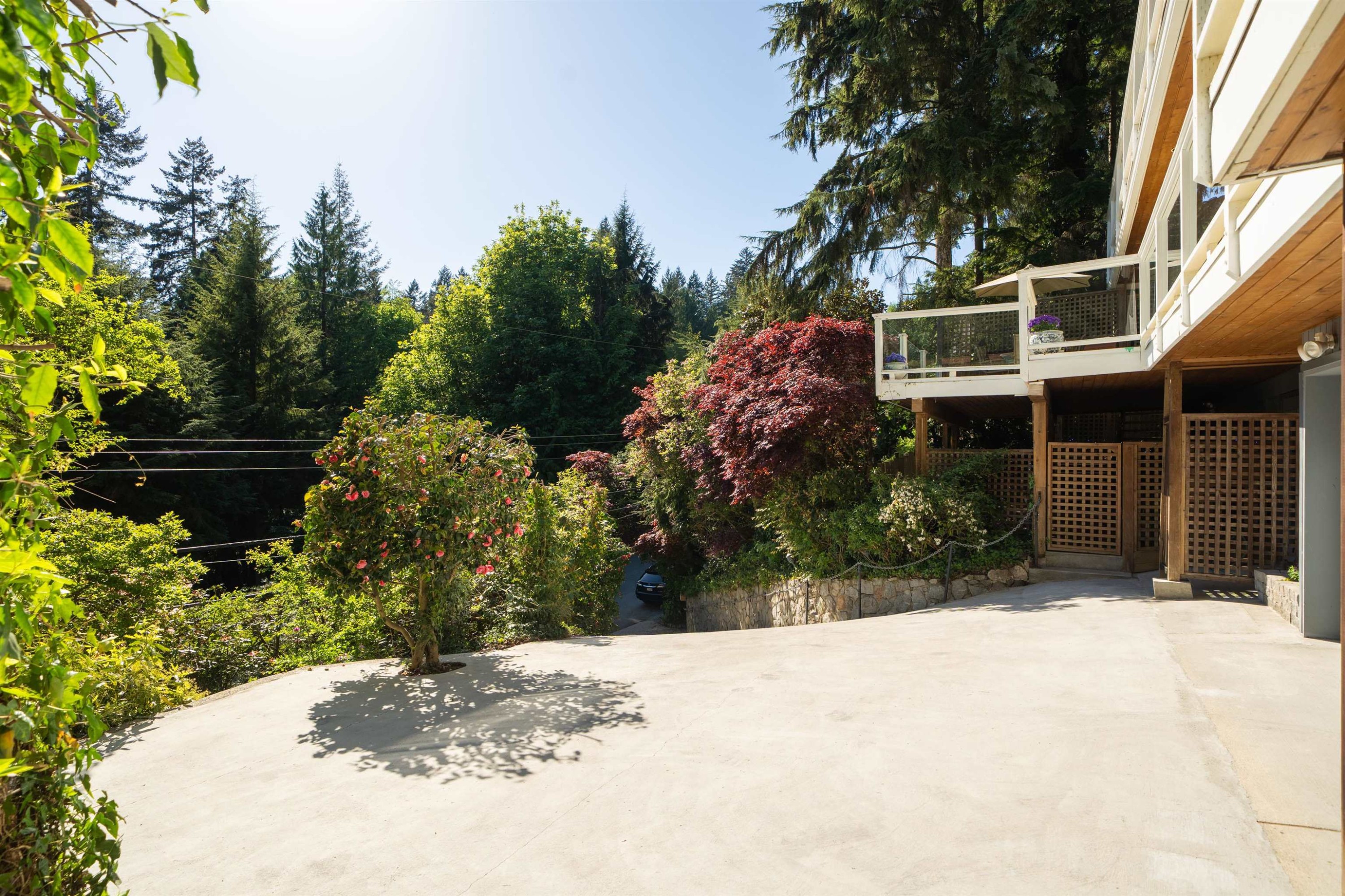 3897 Bayridge Avenue, West Vancouver, BC