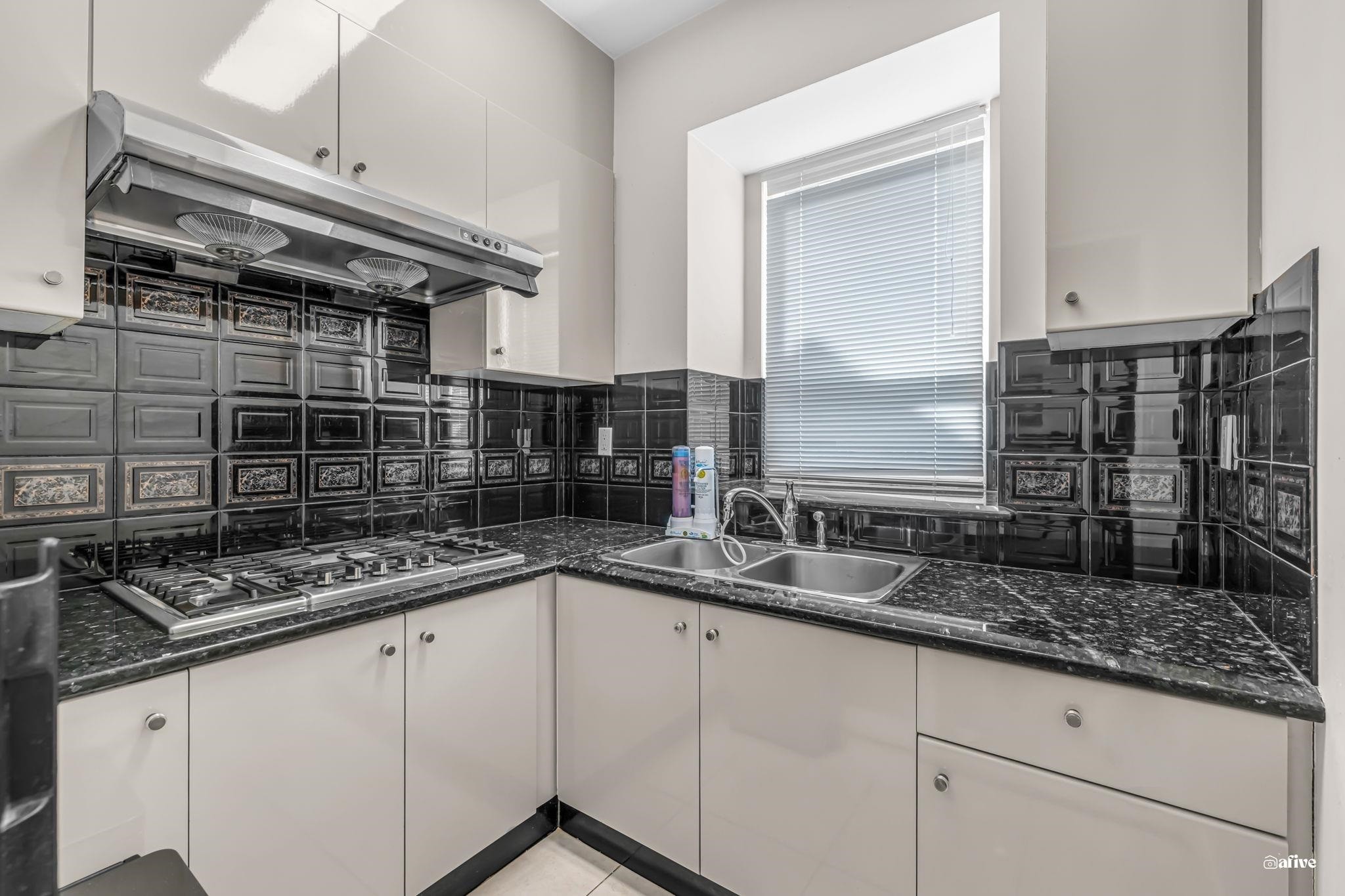 1463 57Th Avenue W, Vancouver, BC