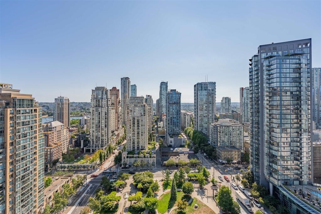 2109-1111 Richards Street, Vancouver, BC