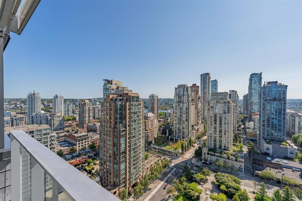 2109-1111 Richards Street, Vancouver, BC