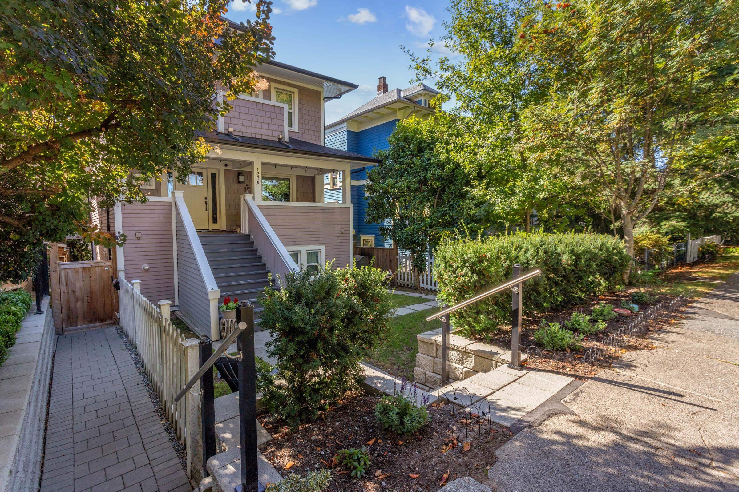 1372 10Th Avenue E, Vancouver, BC