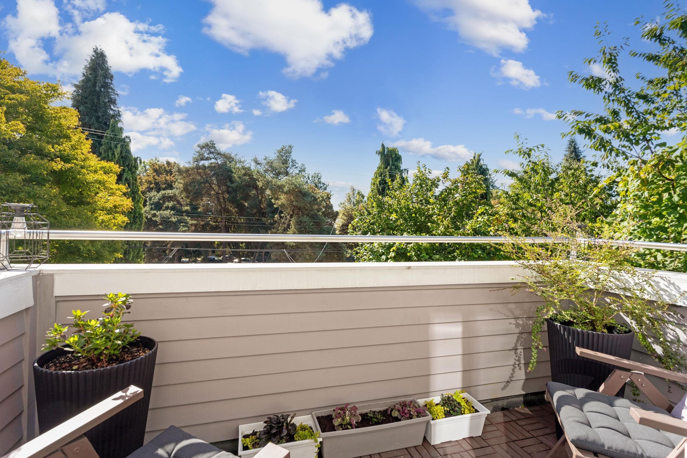 1372 10Th Avenue E, Vancouver, BC