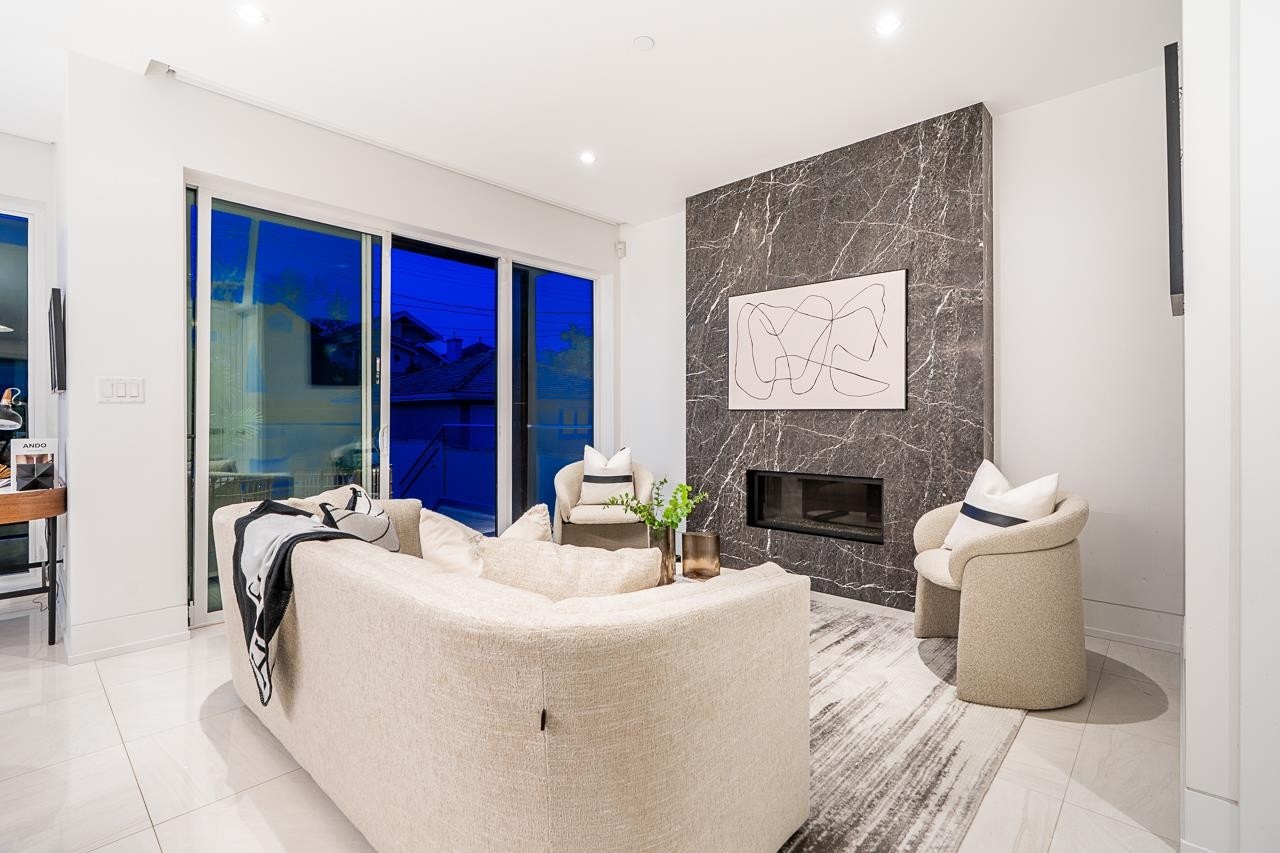 4691 9Th Avenue W, Vancouver, BC