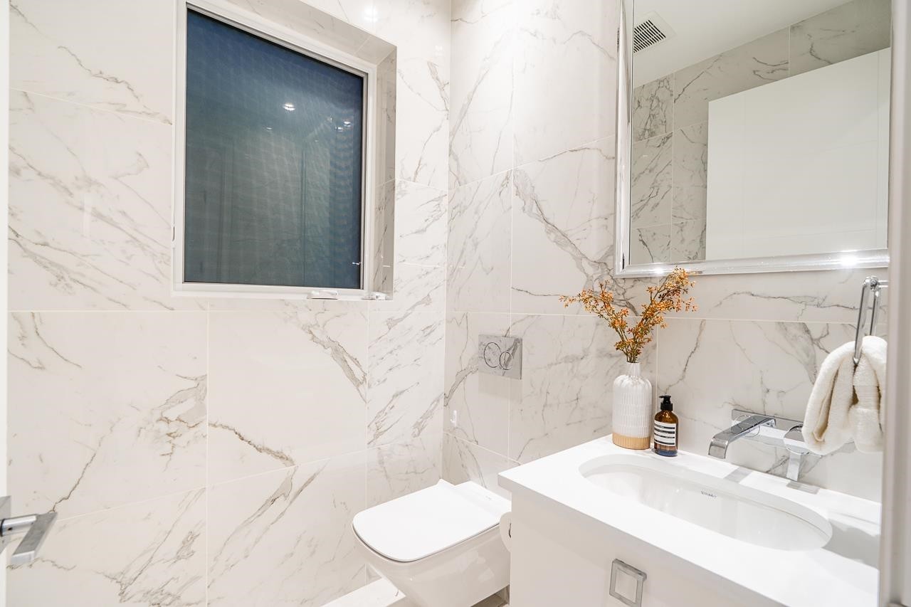 4691 9Th Avenue W, Vancouver, BC