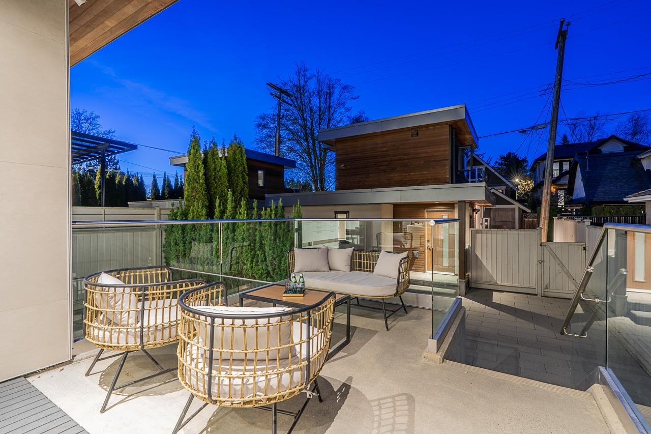 4691 9Th Avenue W, Vancouver, BC