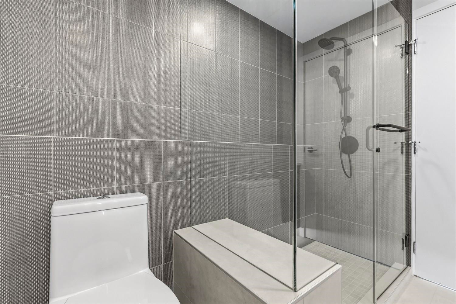 309-3590 39Th Avenue W, Vancouver, BC