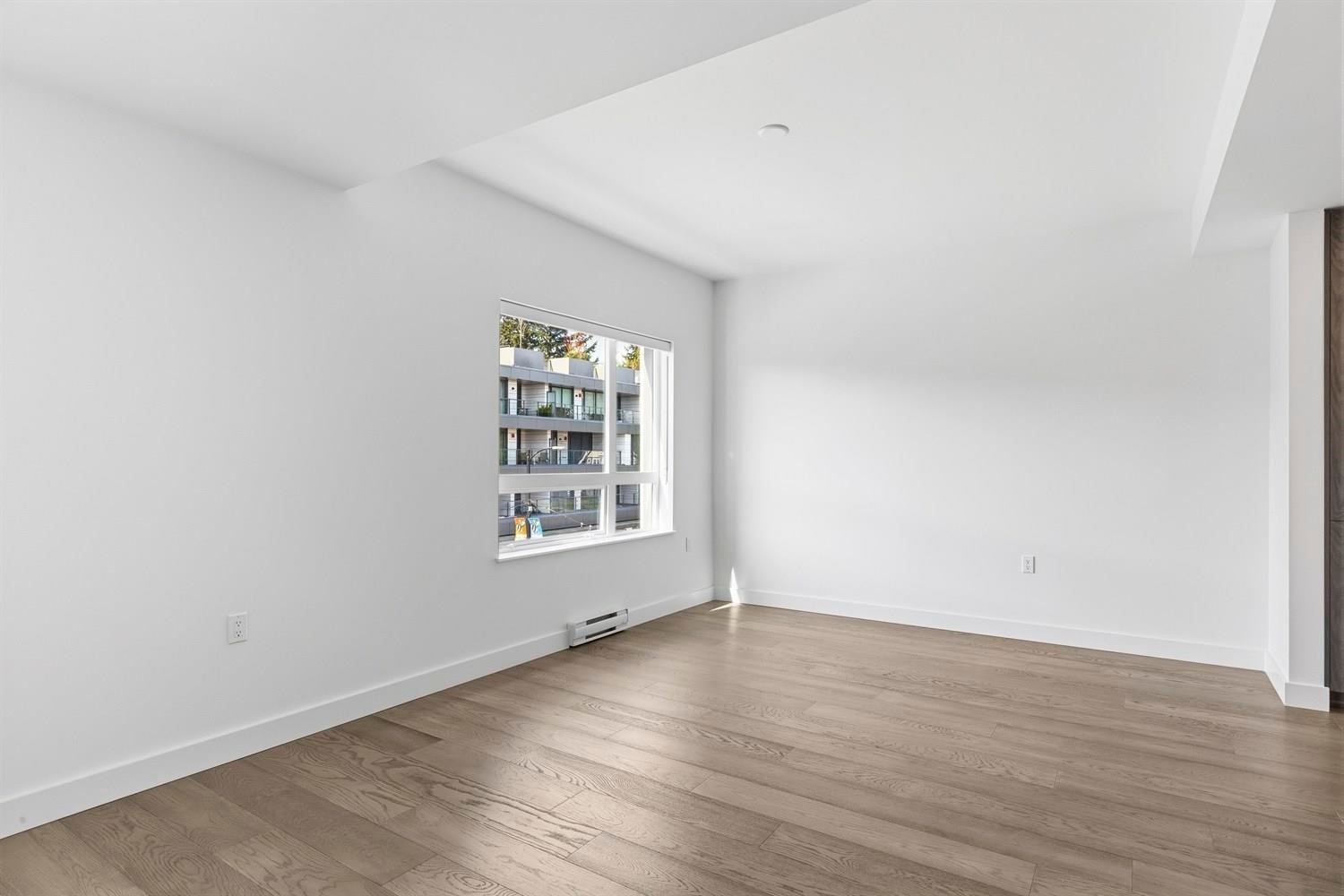 309-3590 39Th Avenue W, Vancouver, BC
