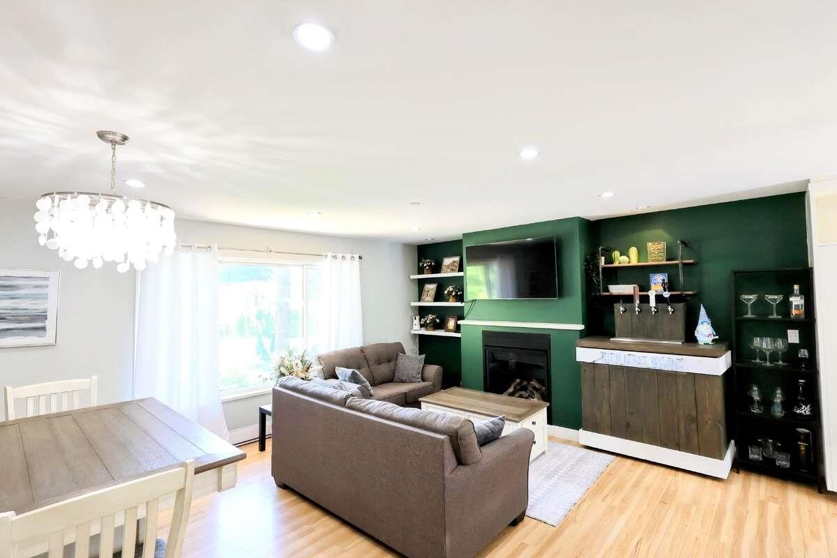 3759 Coast Meridian Road, Port Coquitlam, BC