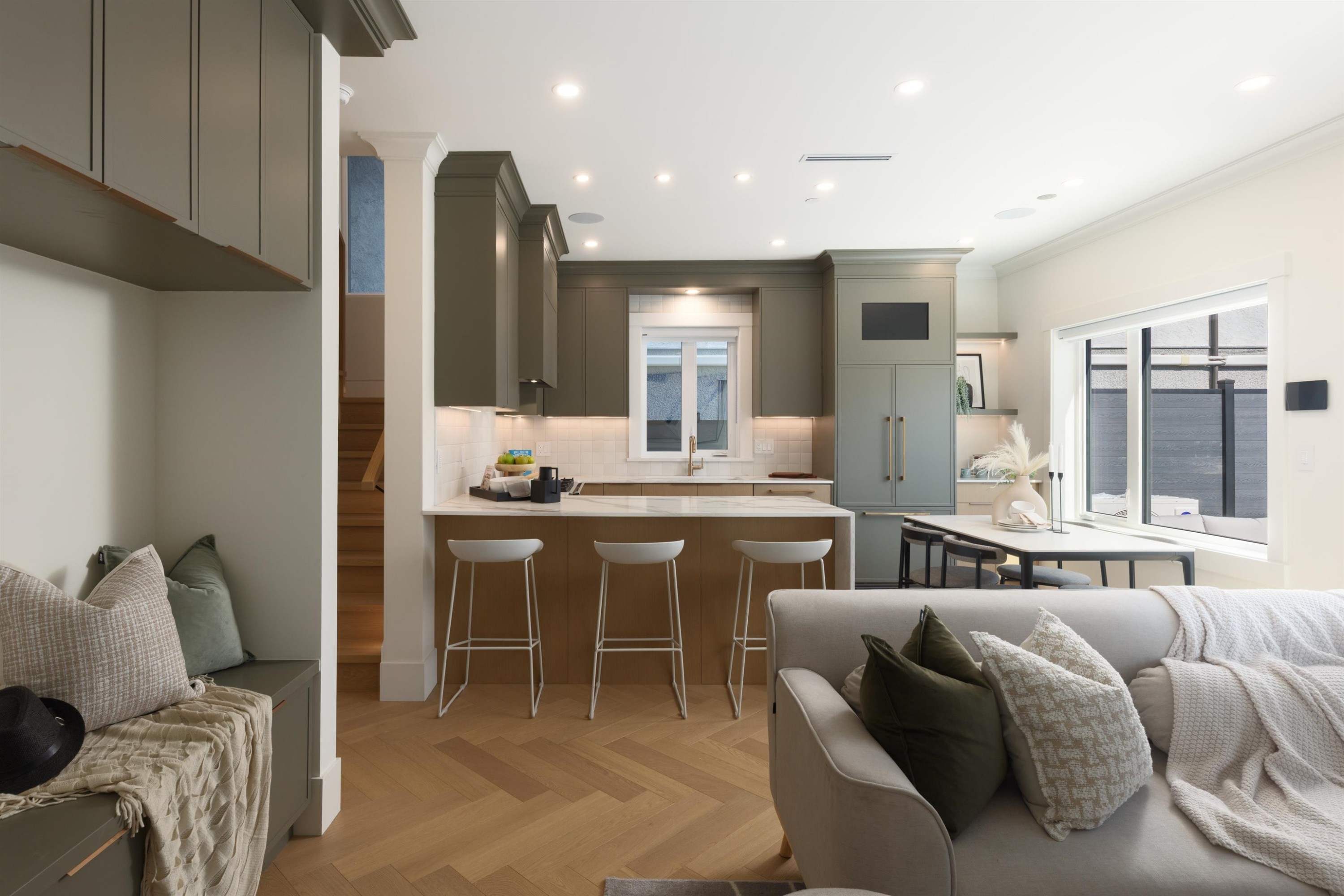2-258 19 Avenue E, Vancouver, BC