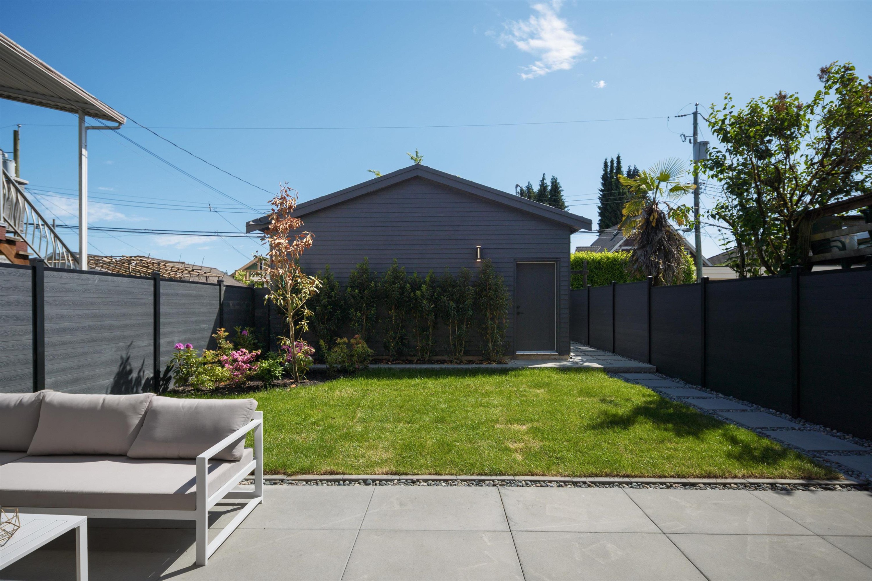 2-258 19 Avenue E, Vancouver, BC