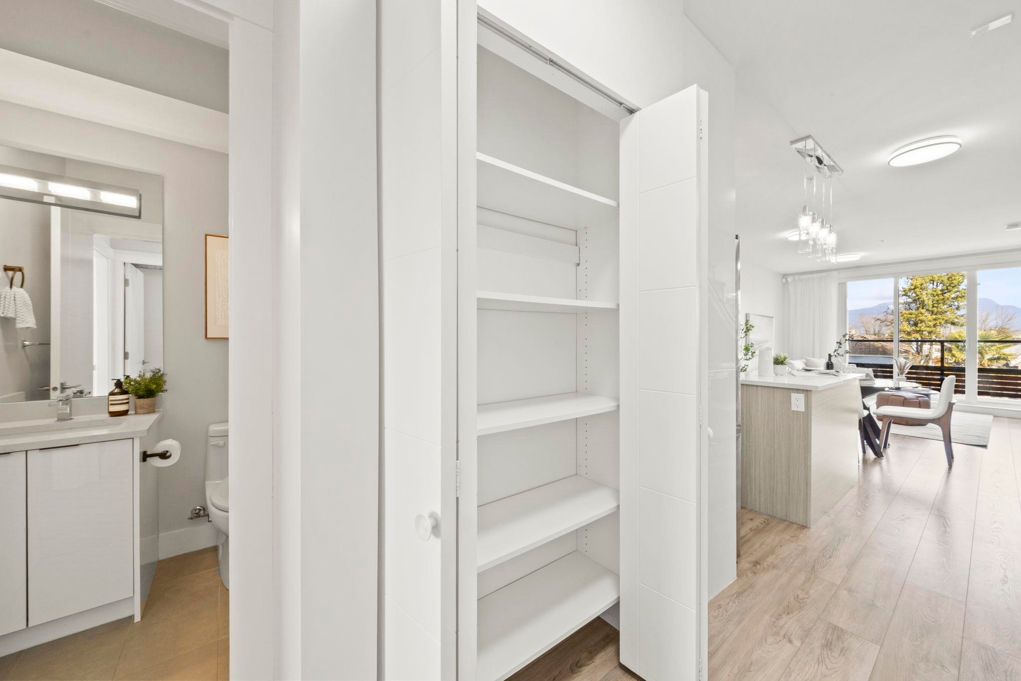 2296 33Rd Avenue E, Vancouver, BC